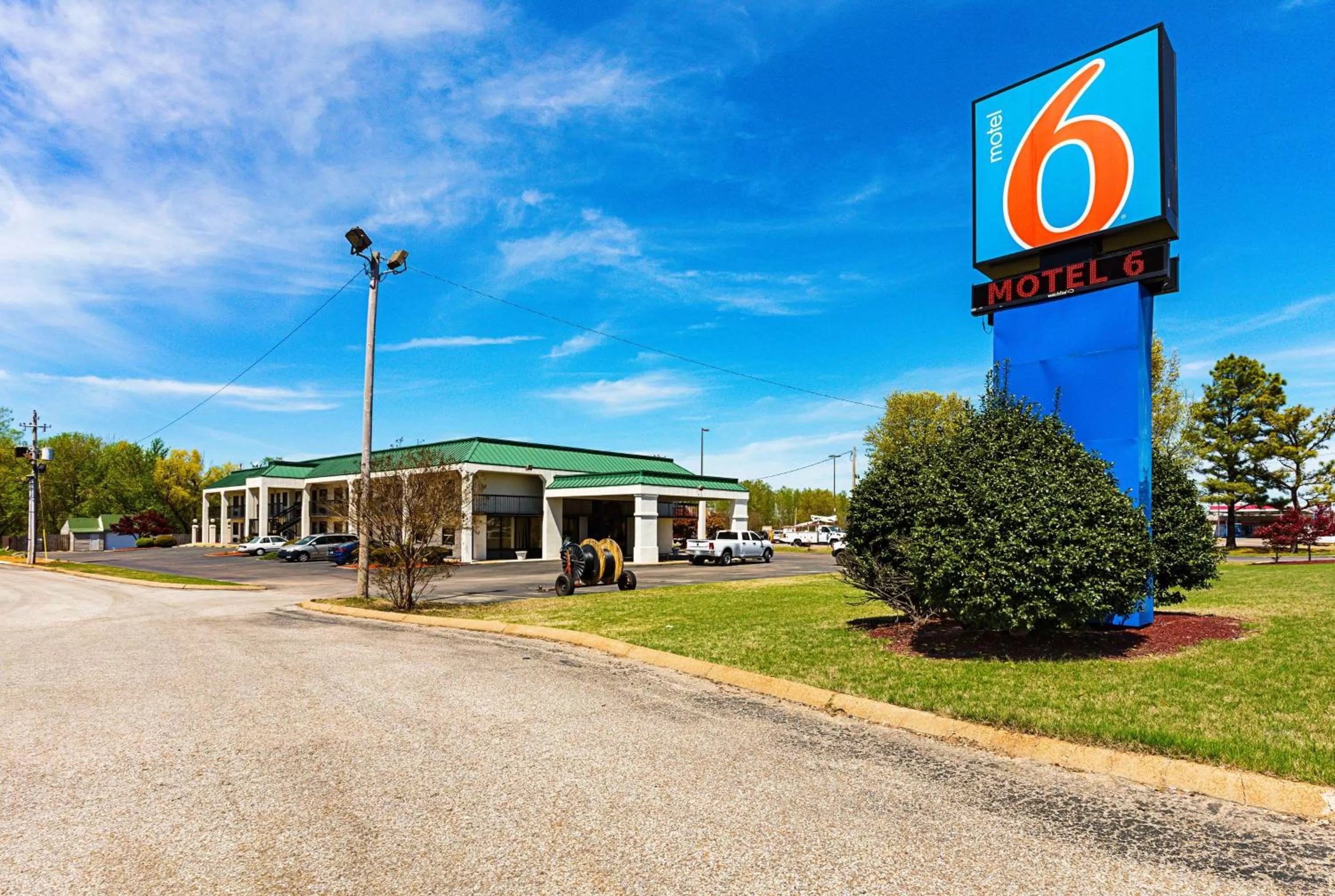 Motel 6-Covington, TN