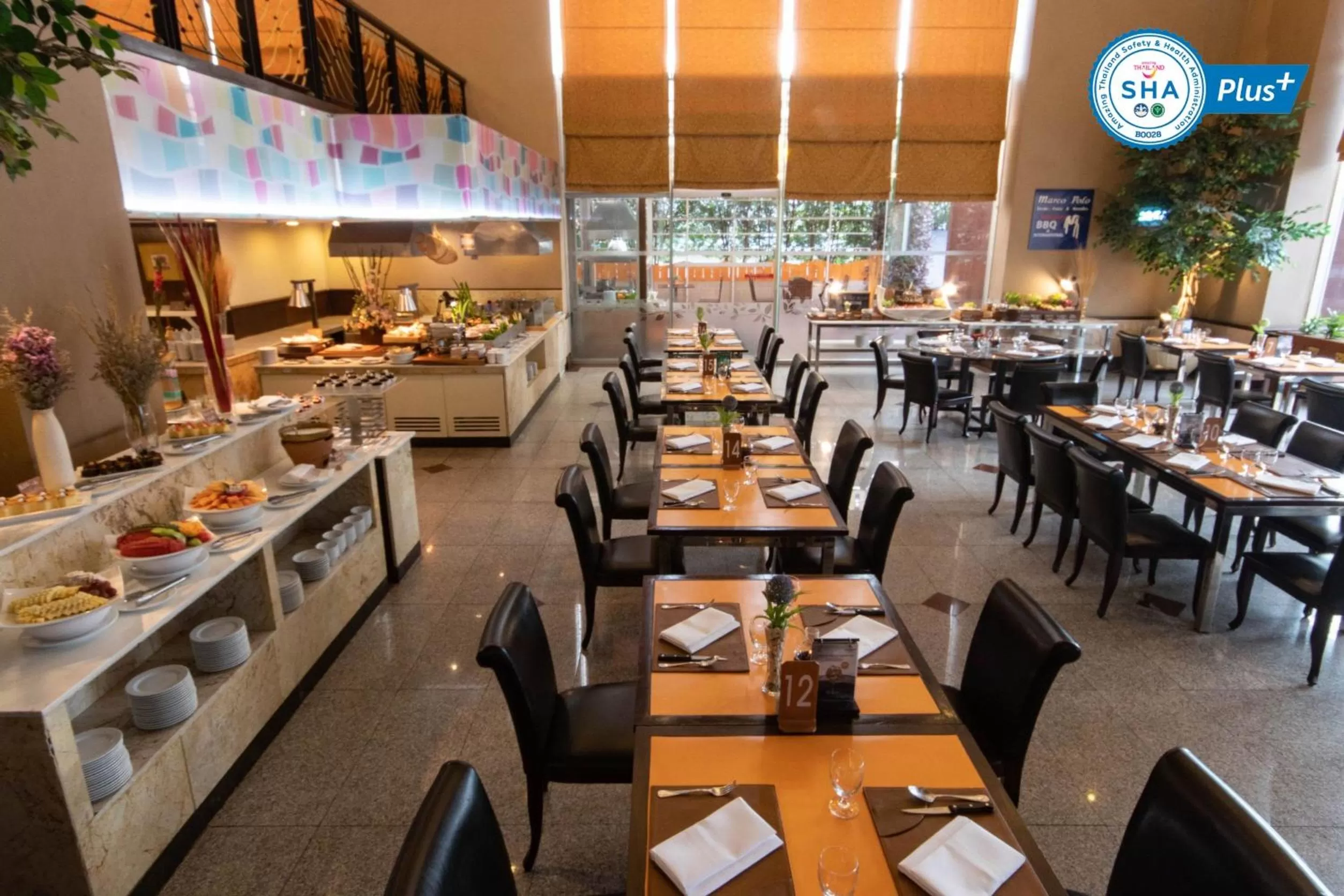 Restaurant/places to eat in Duangtawan Hotel Chiang Mai