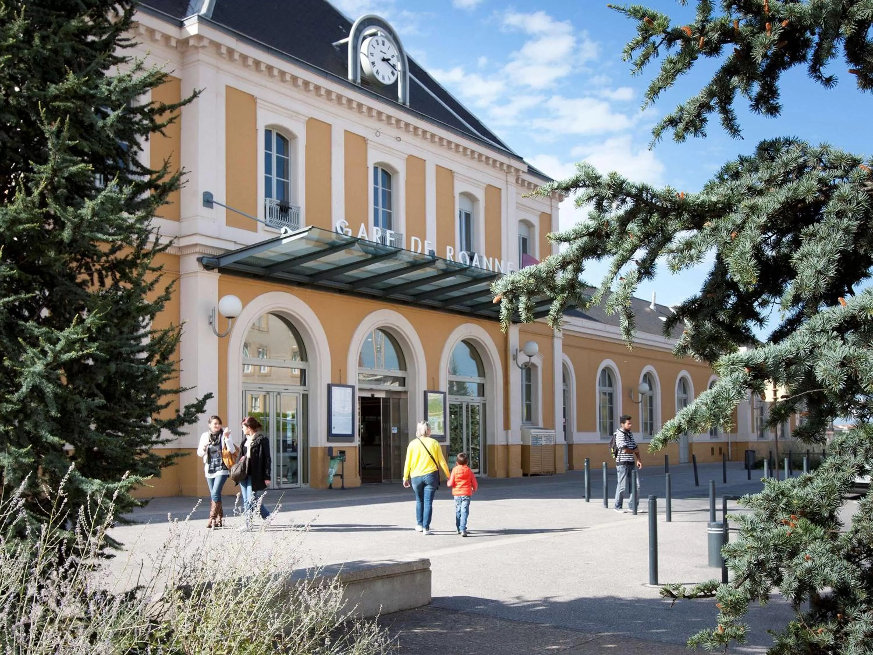 On site in ibis Styles Roanne Centre Gare