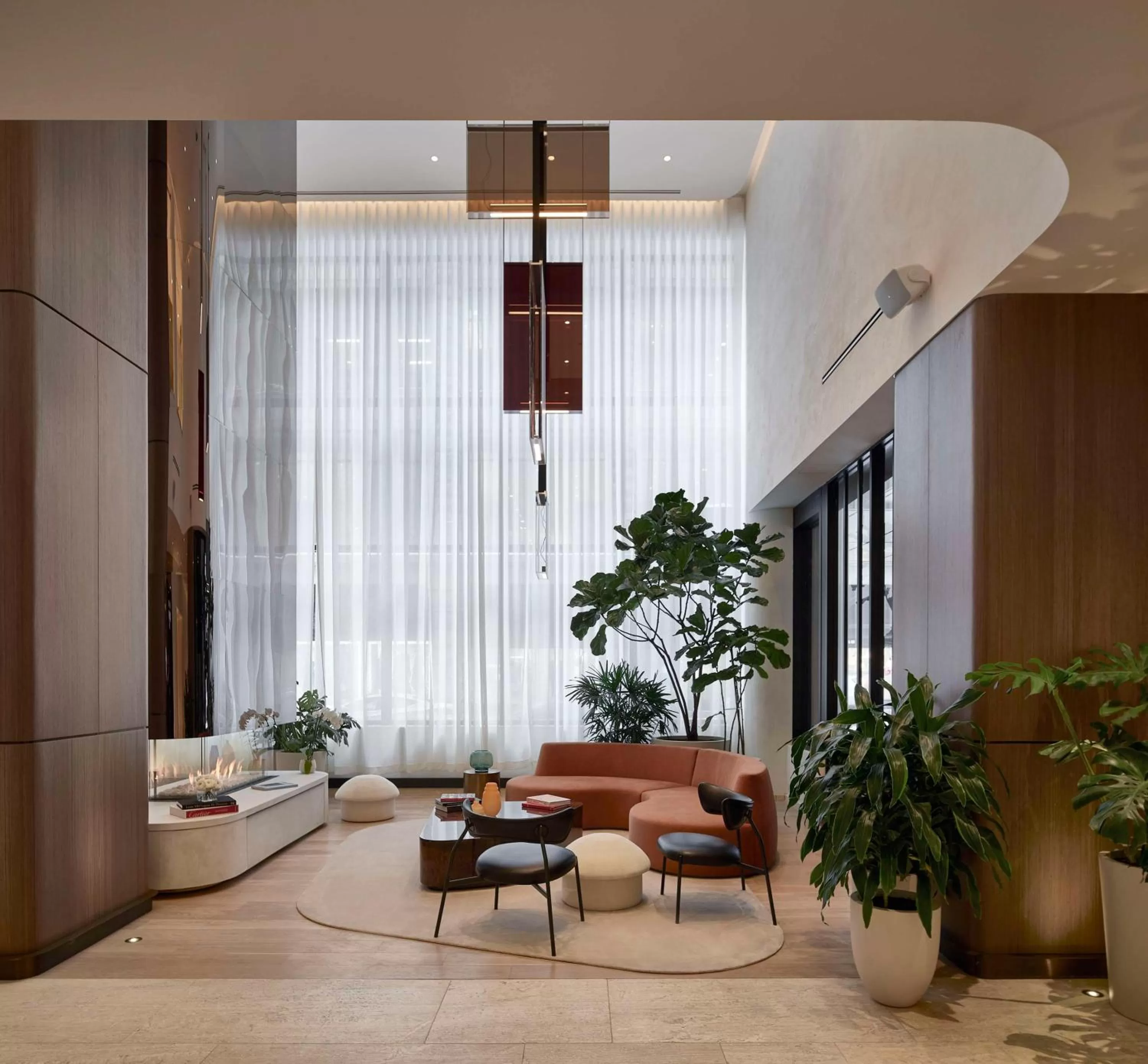 Lobby or reception in Vogue Hotel Montreal Downtown, Curio Collection by Hilton