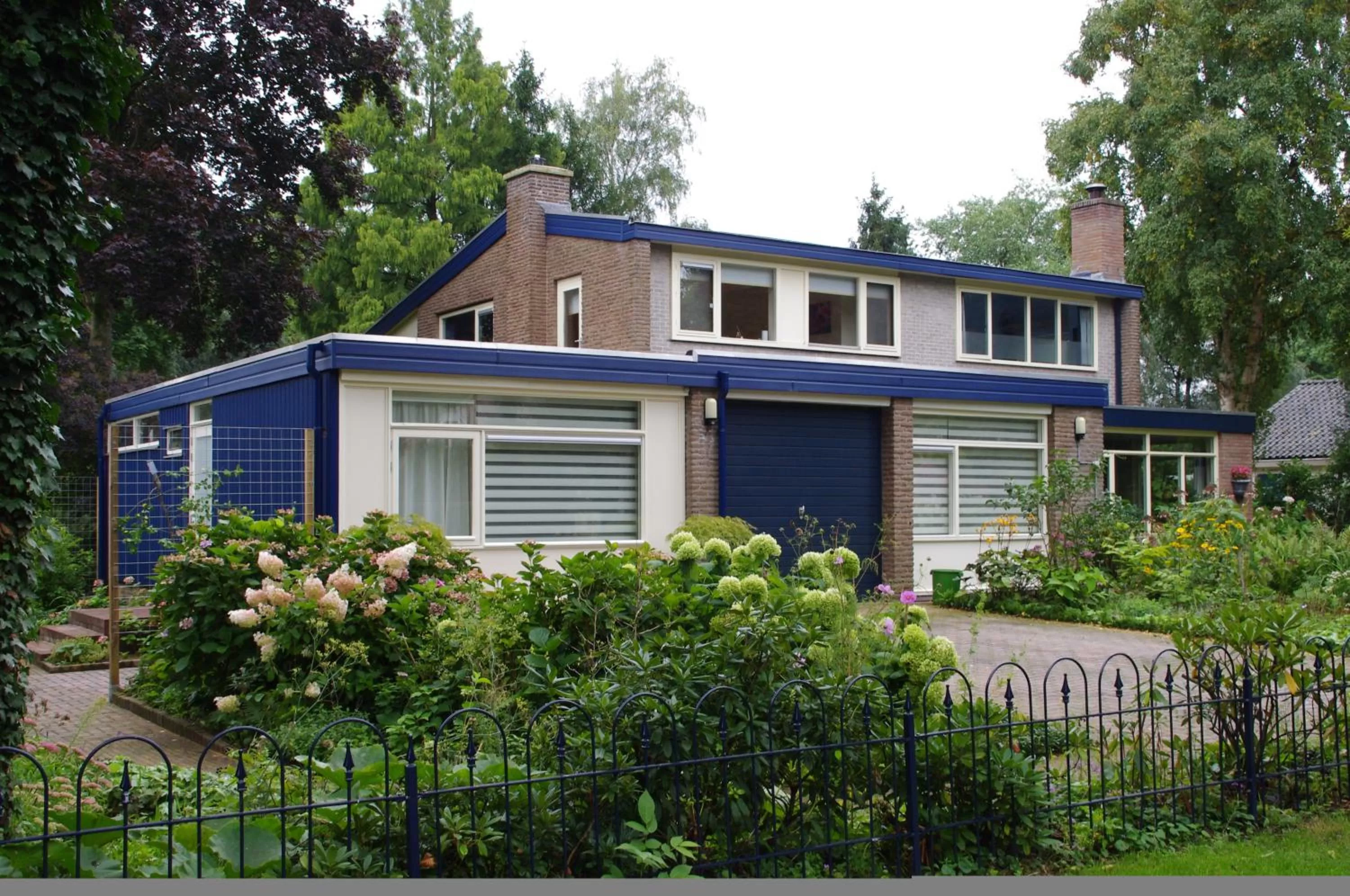 Facade/entrance, Property Building in B&B De Slaperije