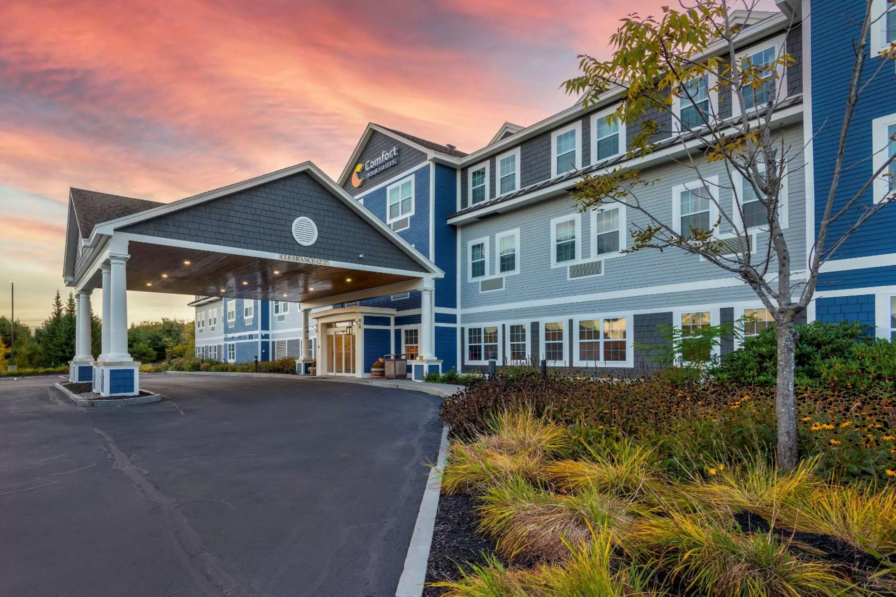 Property building in Comfort Inn & Suites Wilton