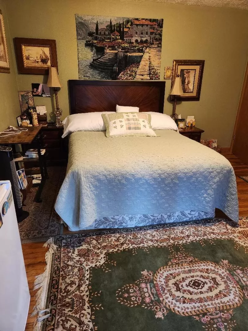 Bed in Scott Creek Farm