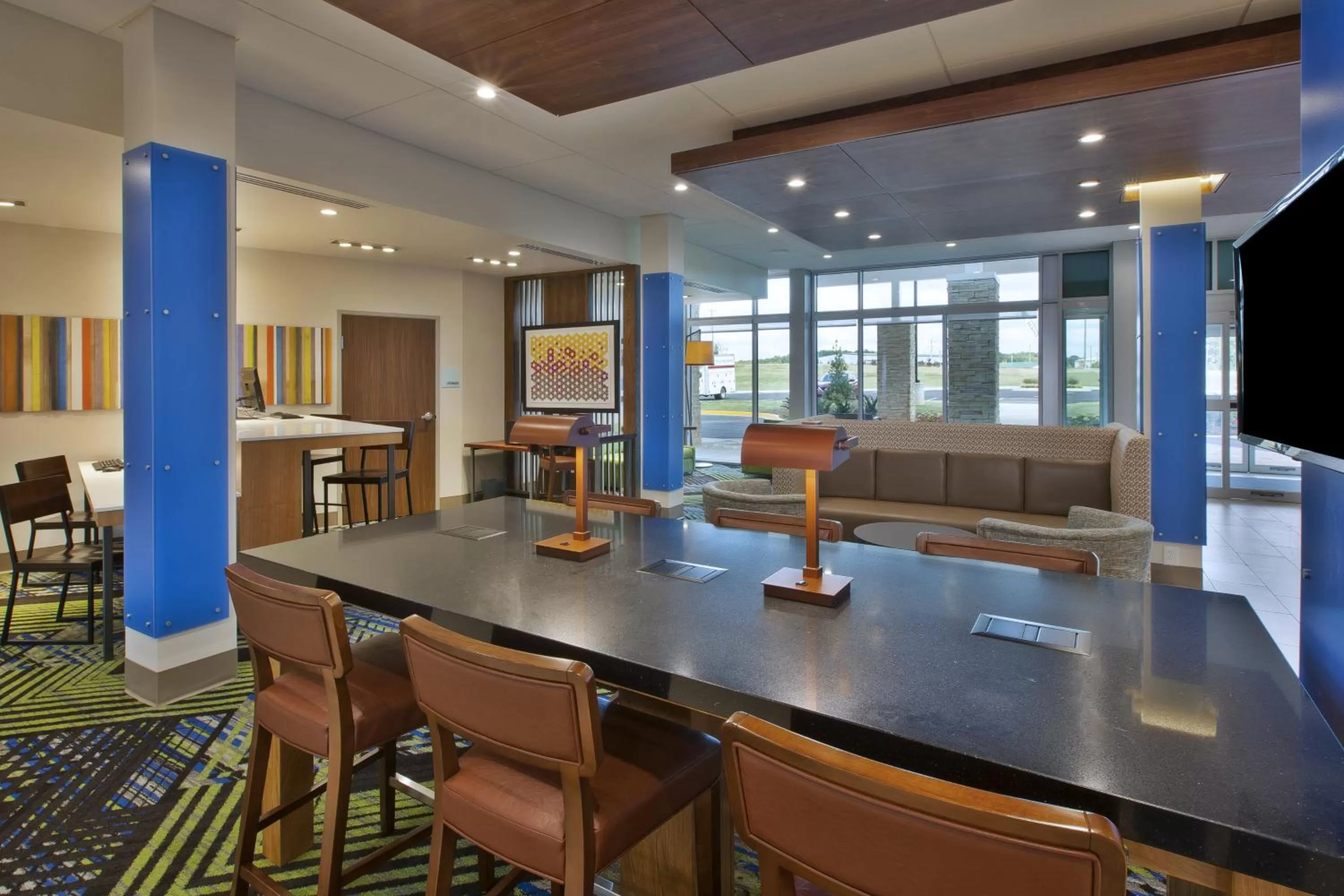 Lobby or reception in Holiday Inn Express and Suites South Hill by IHG