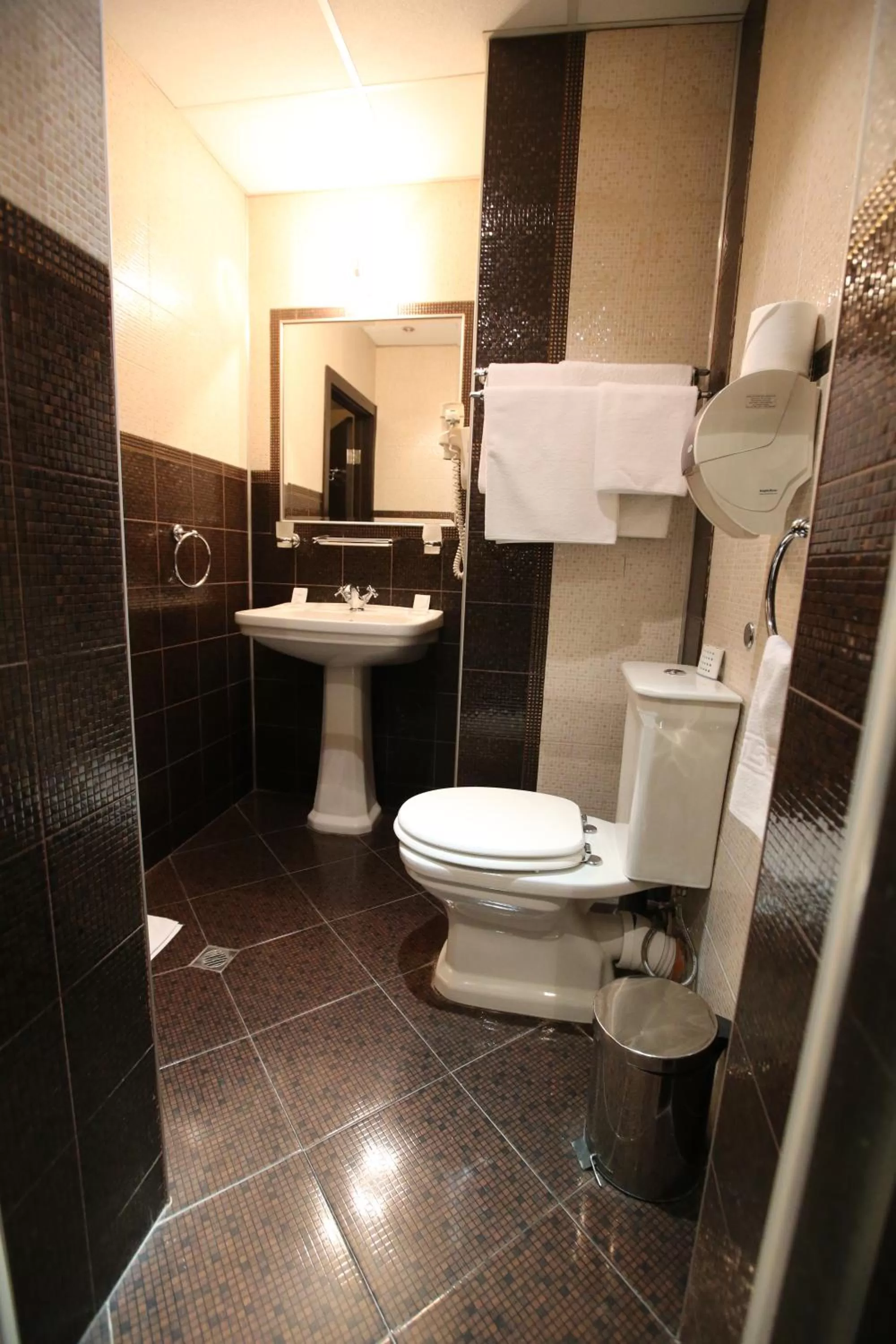 Bathroom in Hotel & Restaurant The House