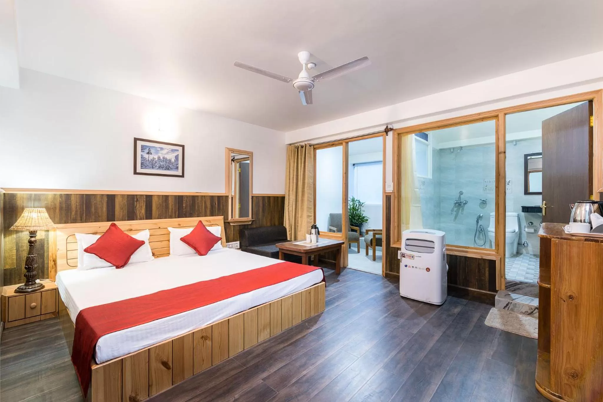 Photo of the whole room, Bed in Hotel Kullu Valley