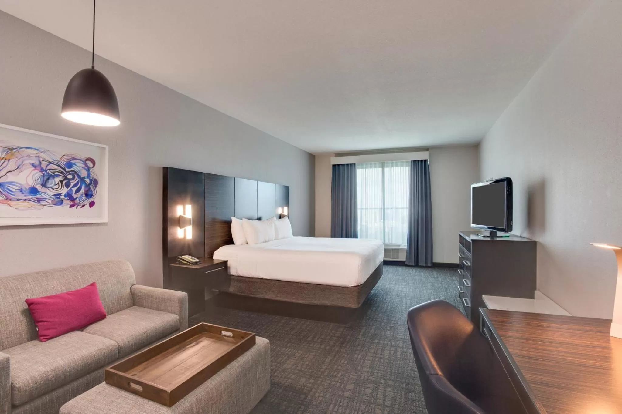 Photo of the whole room, Bed in Crowne Plaza Hotel & Resorts Fort Lauderdale Airport/ Cruise by IHG