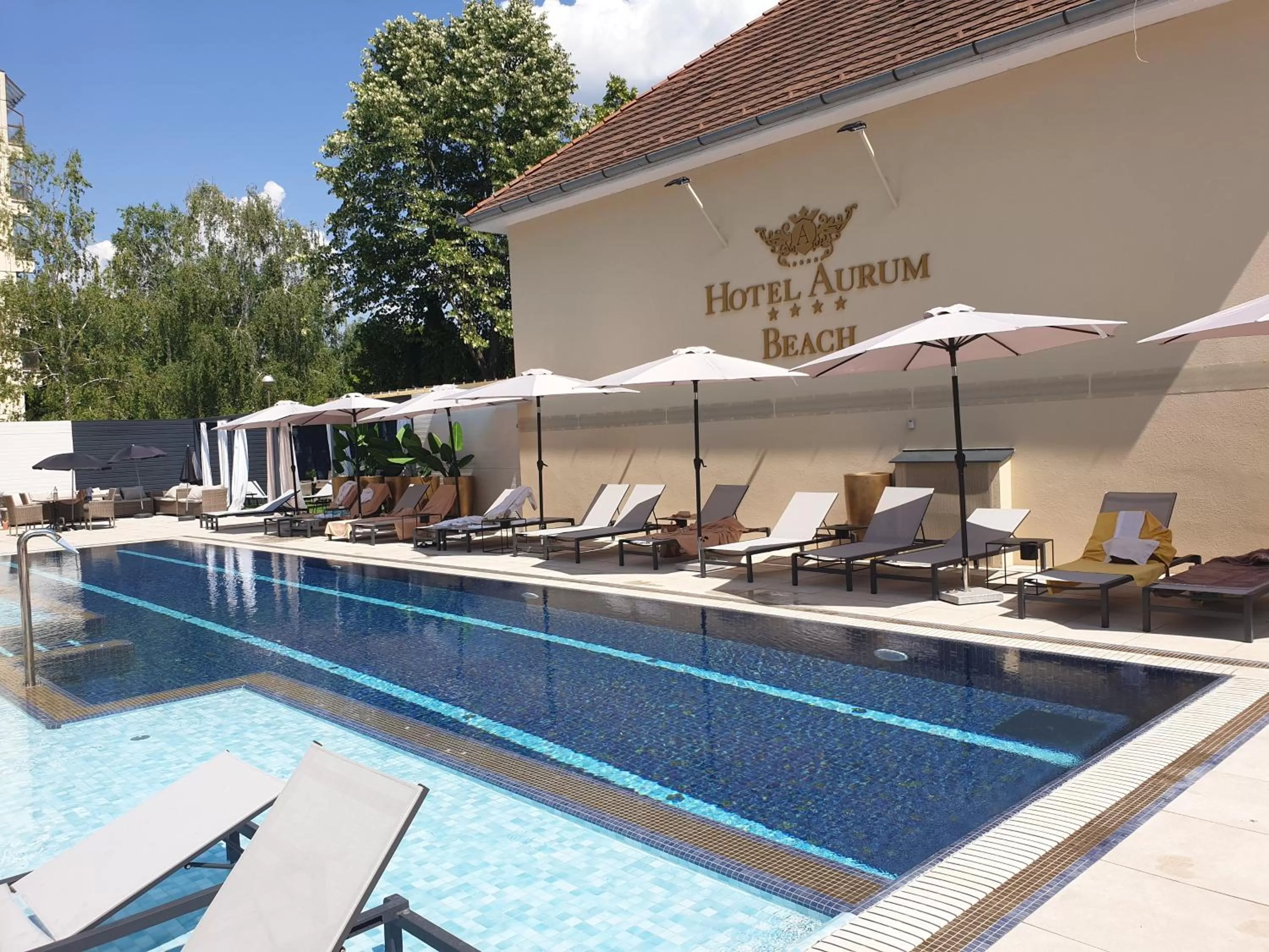 Swimming pool in Hotel Aurum