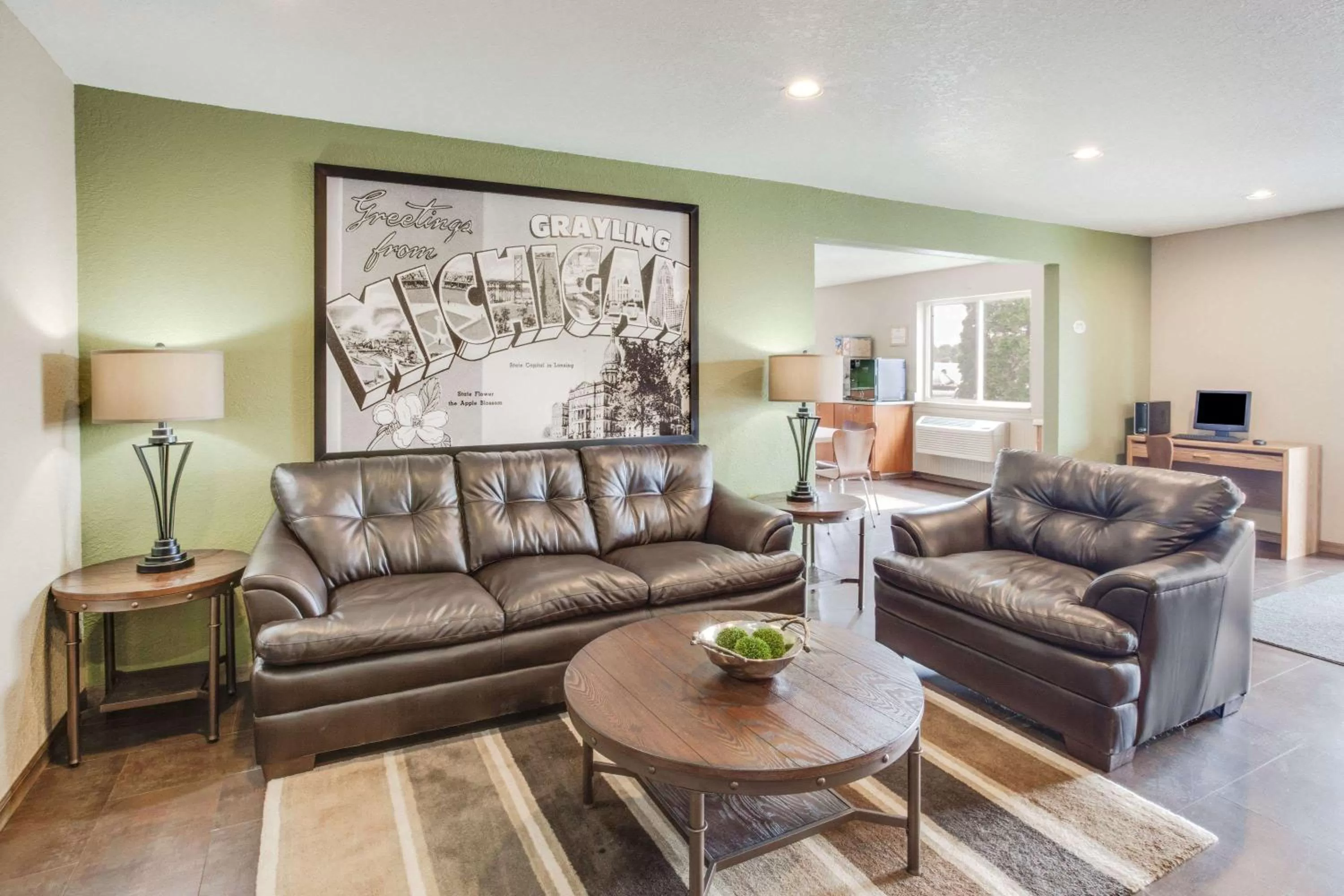 Lobby or reception in Super 8 by Wyndham Grayling