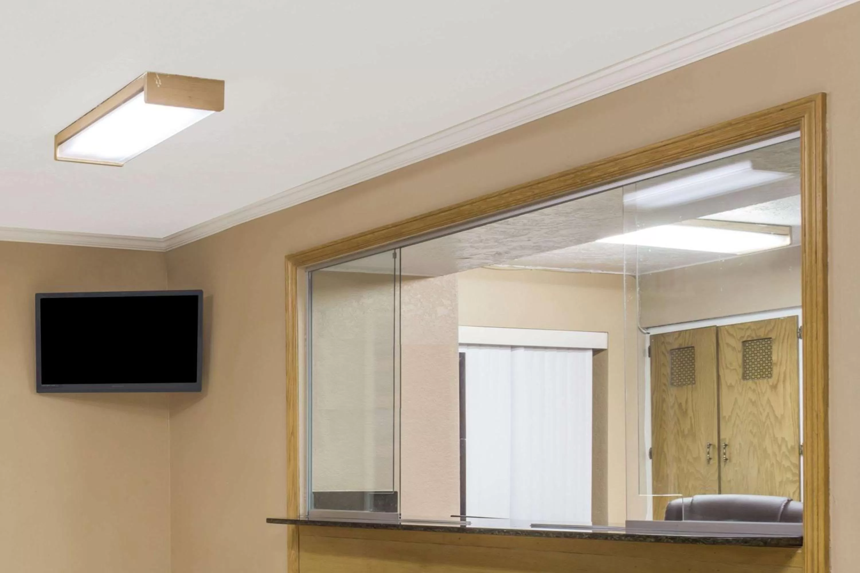 Lobby or reception in Super 8 by Wyndham Nephi