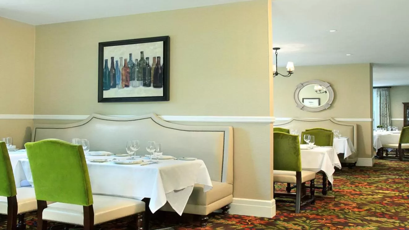 Restaurant/places to eat in Omni Bretton Arms Inn at Mount Washington Resort