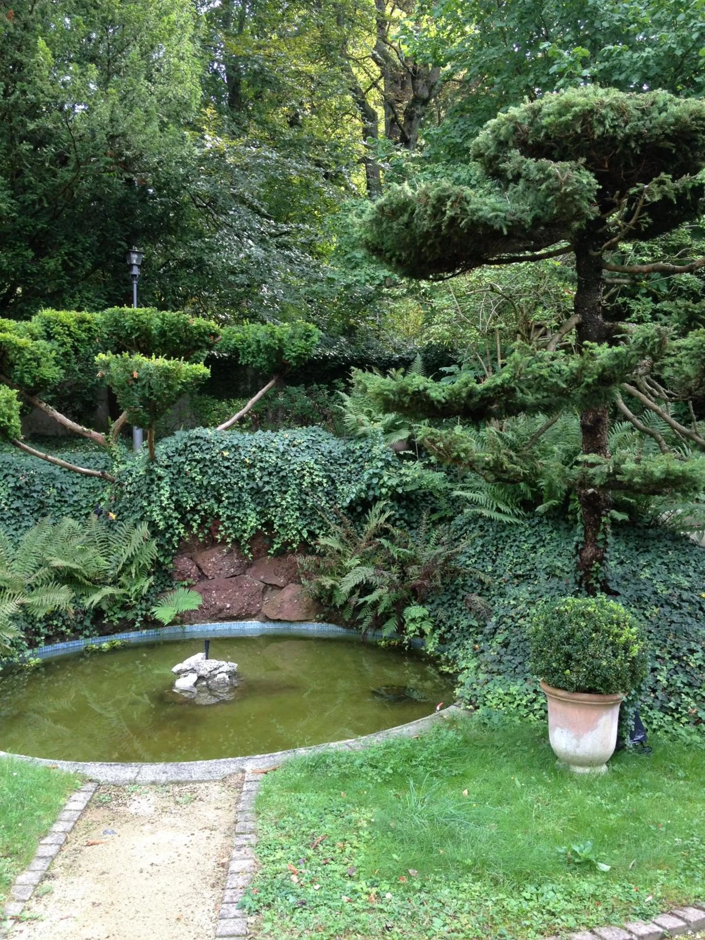 Garden in Peonia at Home - Maison d'hôtes d'exception