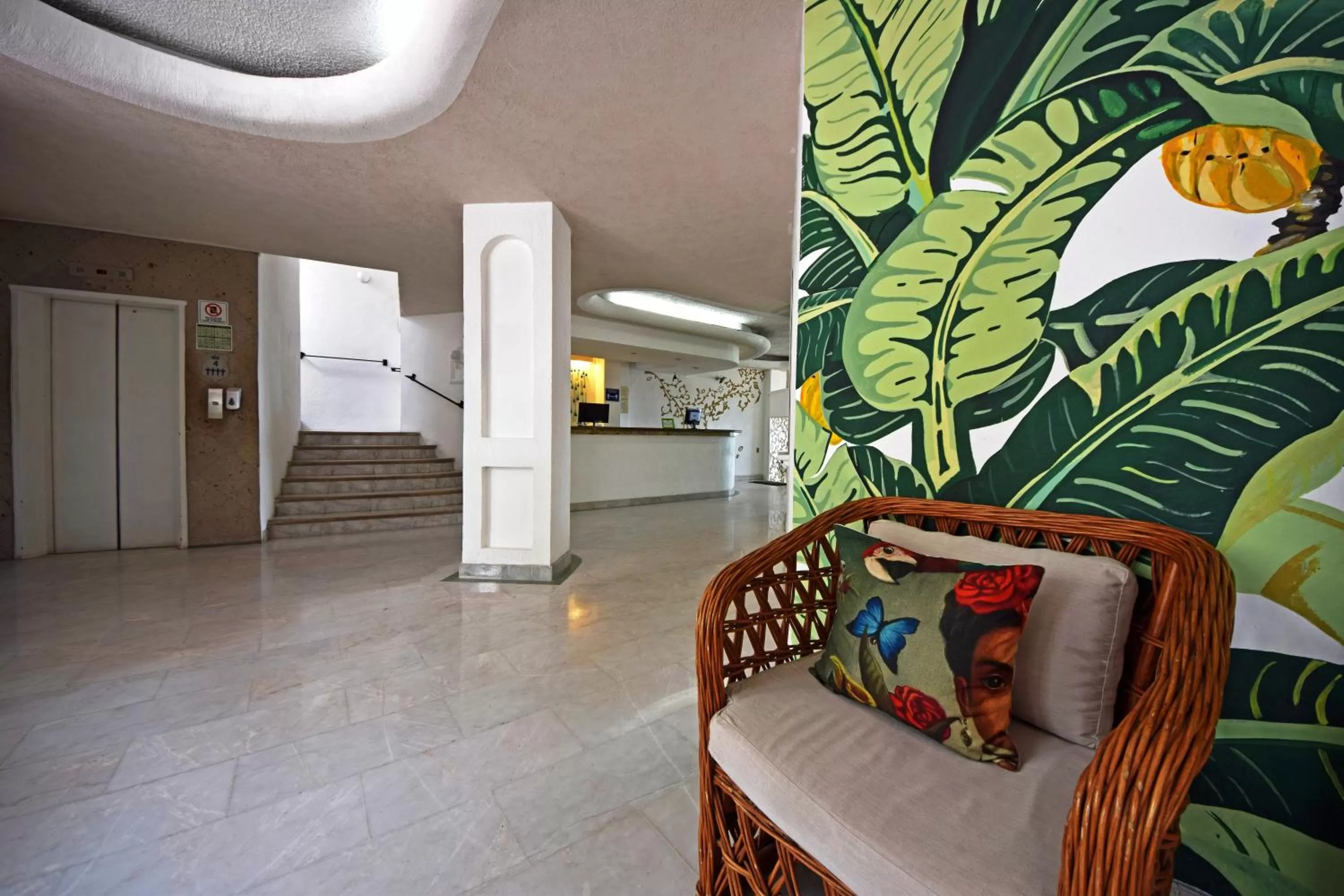 Lobby or reception in Emperador Vallarta Beachfront Hotel and Suites