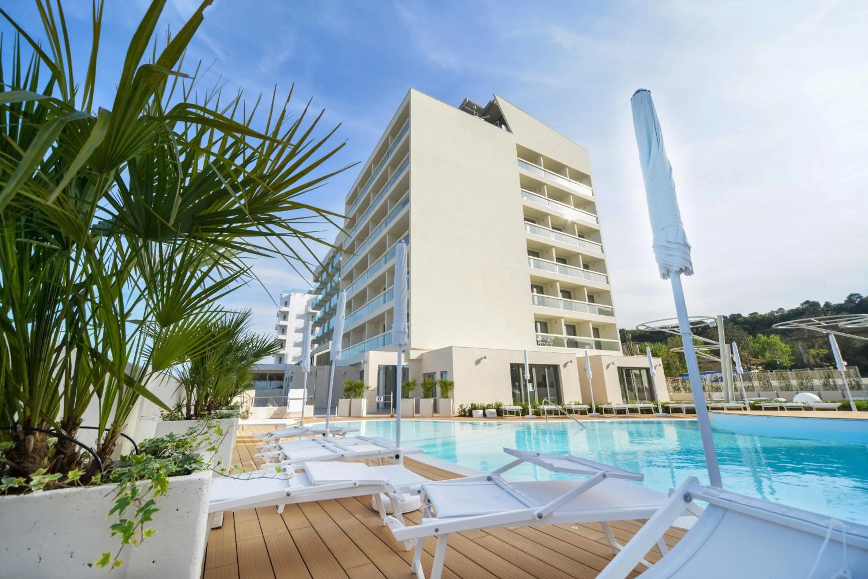 Property building in Nautilus Family Hotel