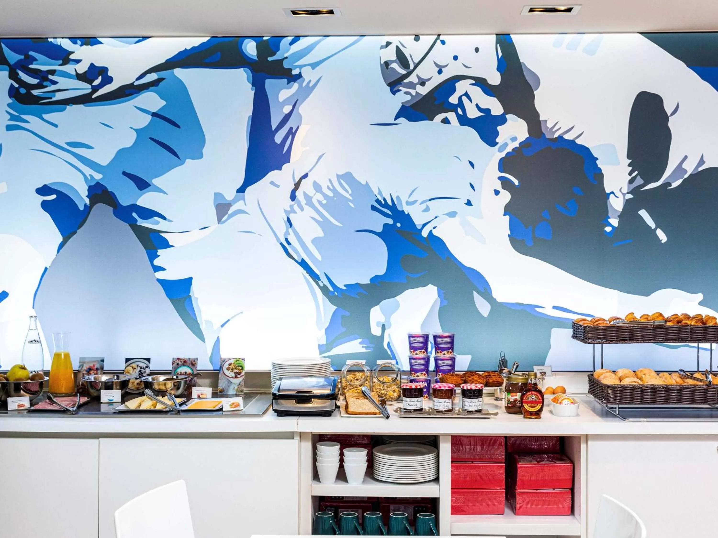 Restaurant/places to eat in ibis Styles Toulouse Nord Sesquieres