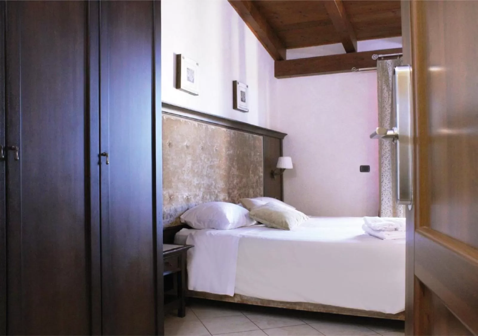 Photo of the whole room, Bed in Le Corti - Dimora storica