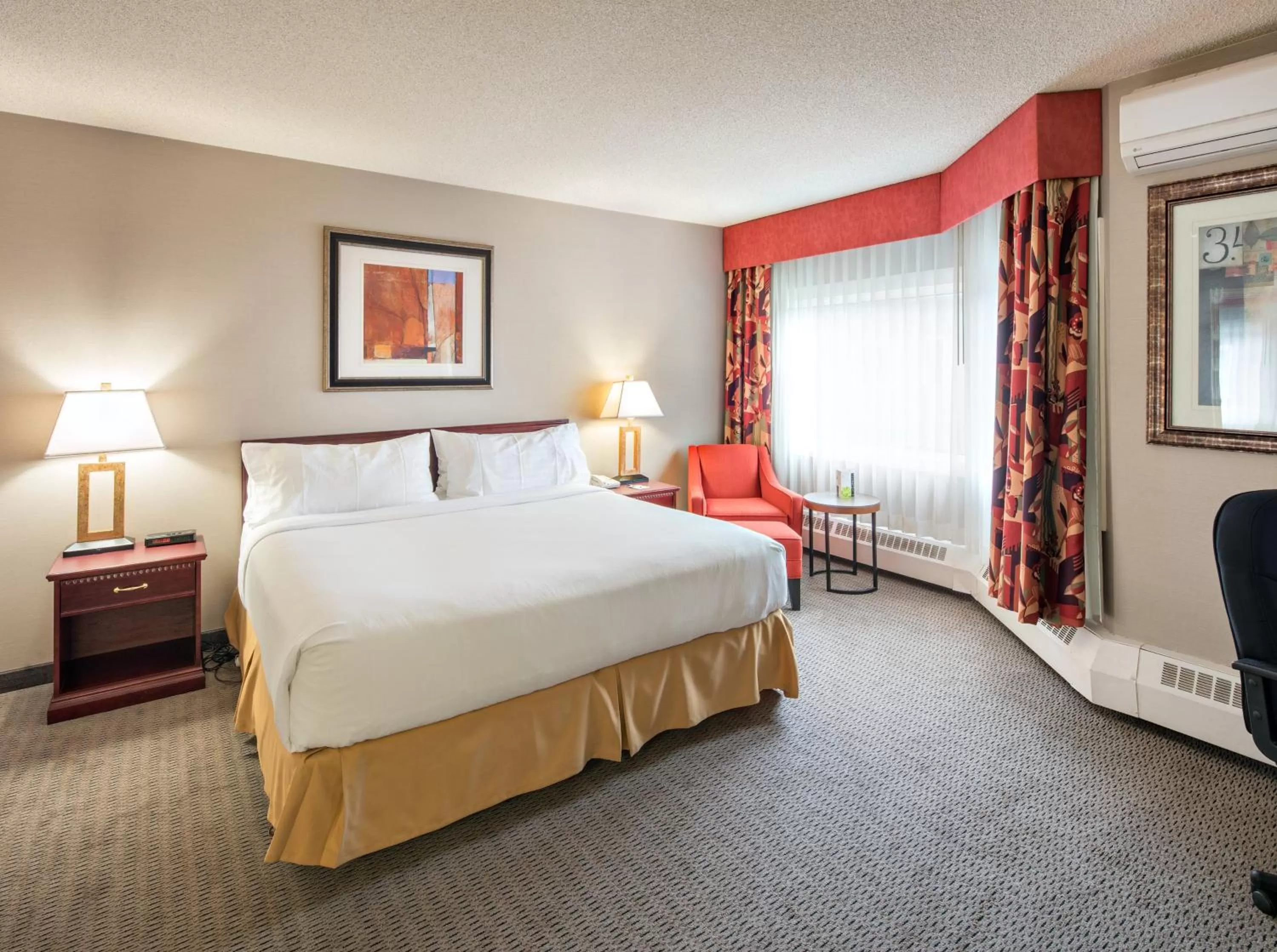 Photo of the whole room, Bed in Holiday Inn Express Red Deer by IHG