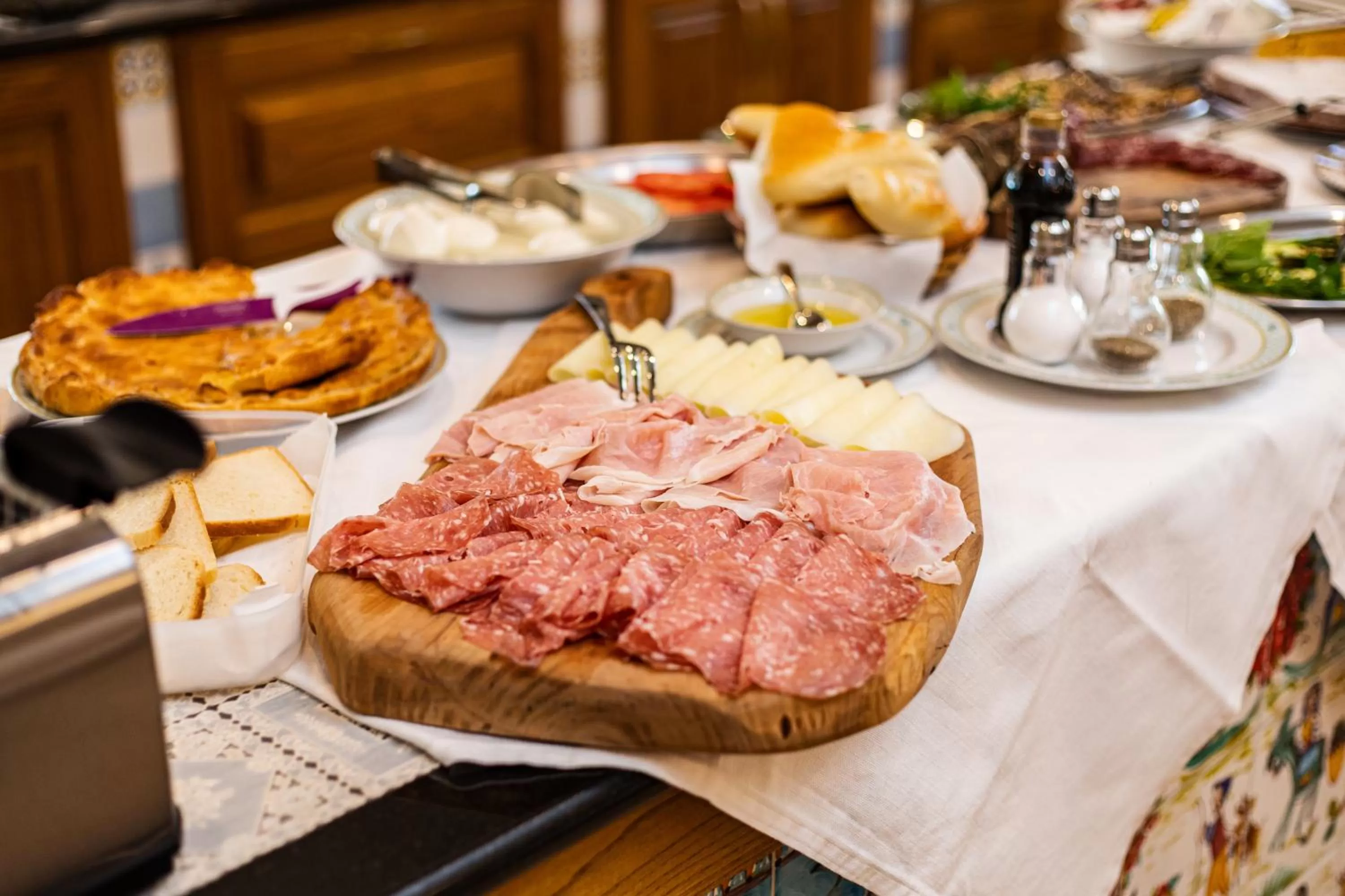 Buffet breakfast in Al Chiaro di Luna