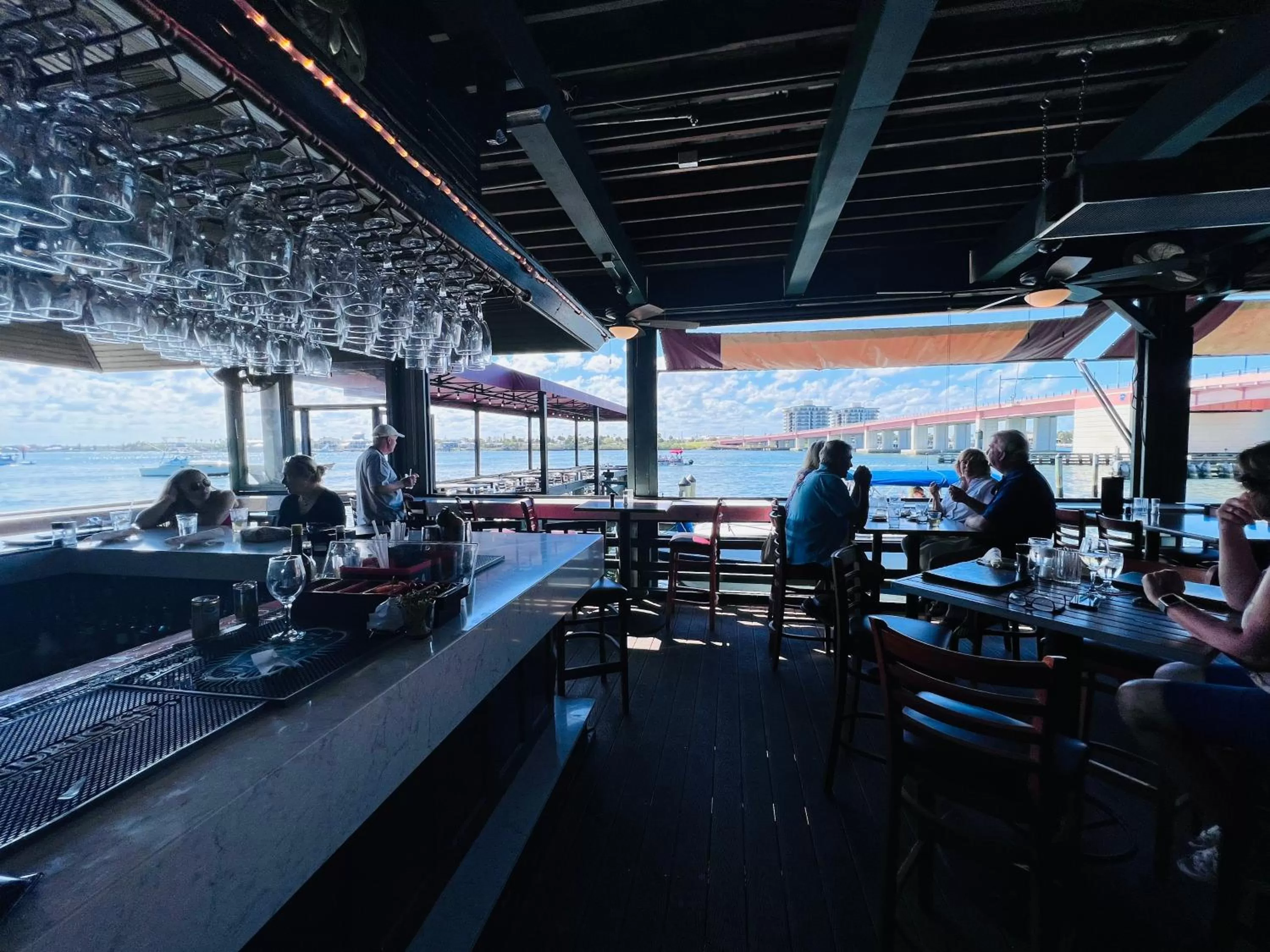 Restaurant/places to eat in The Riverview Hotel - New Smyrna Beach