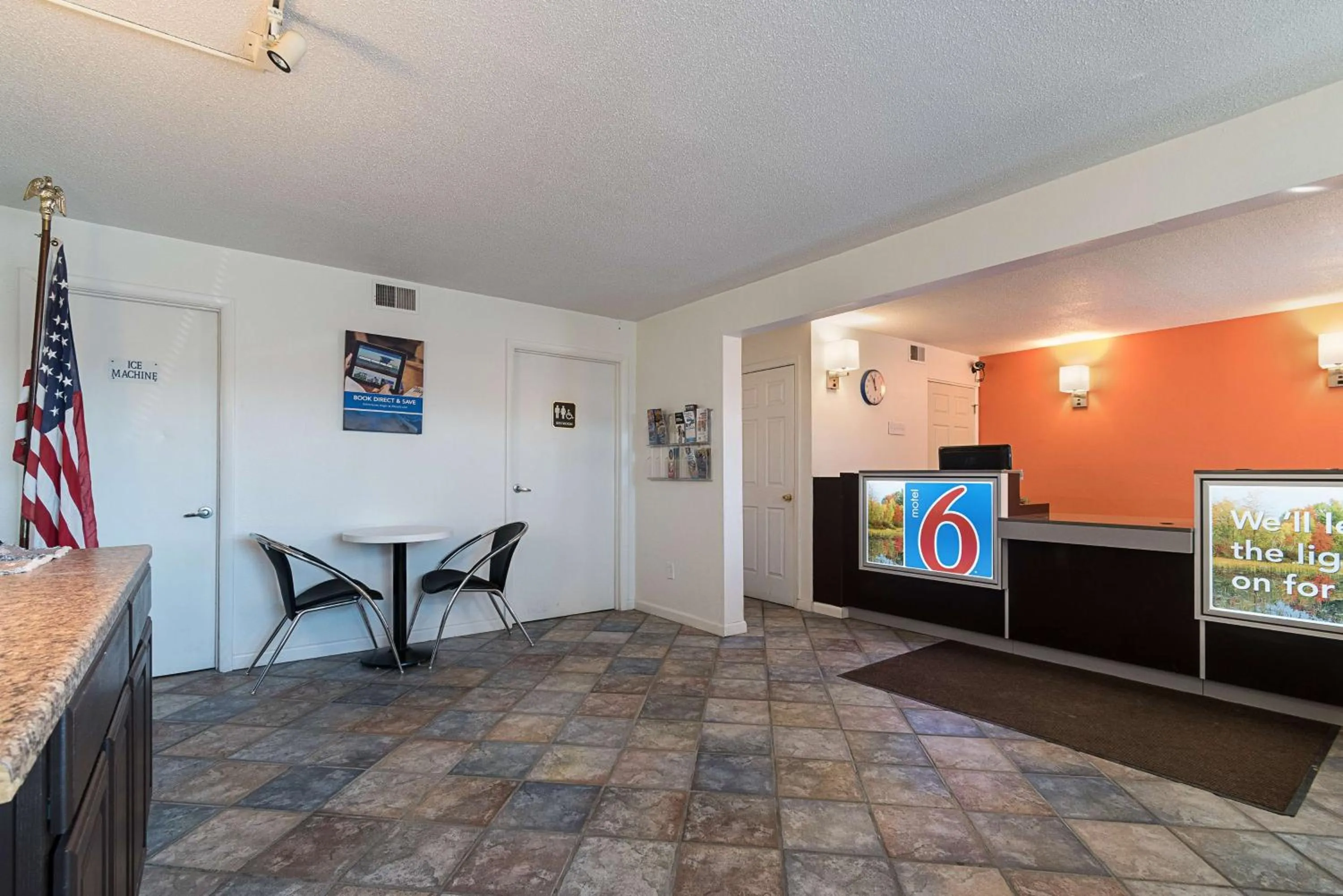 Lobby or reception in Motel 6-Frackville, PA