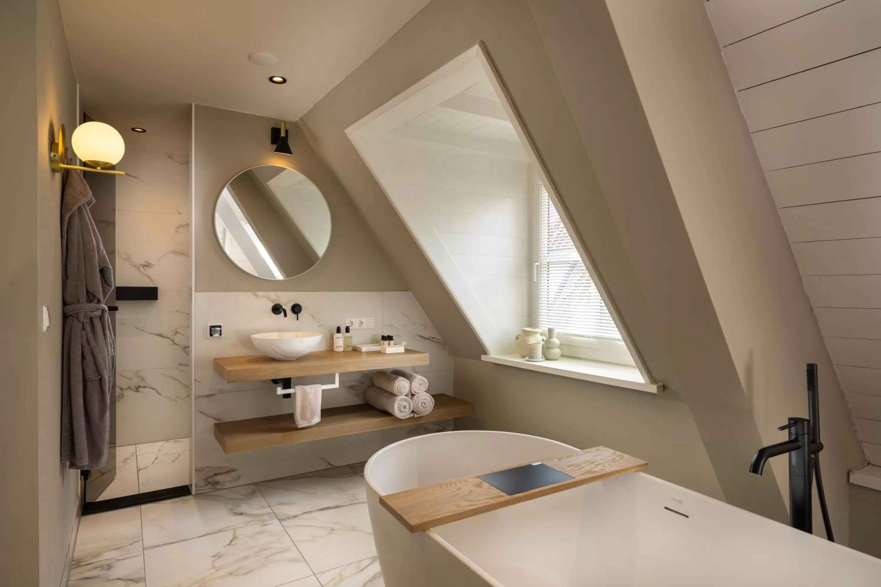 Shower, Bathroom in The Lemon Suites