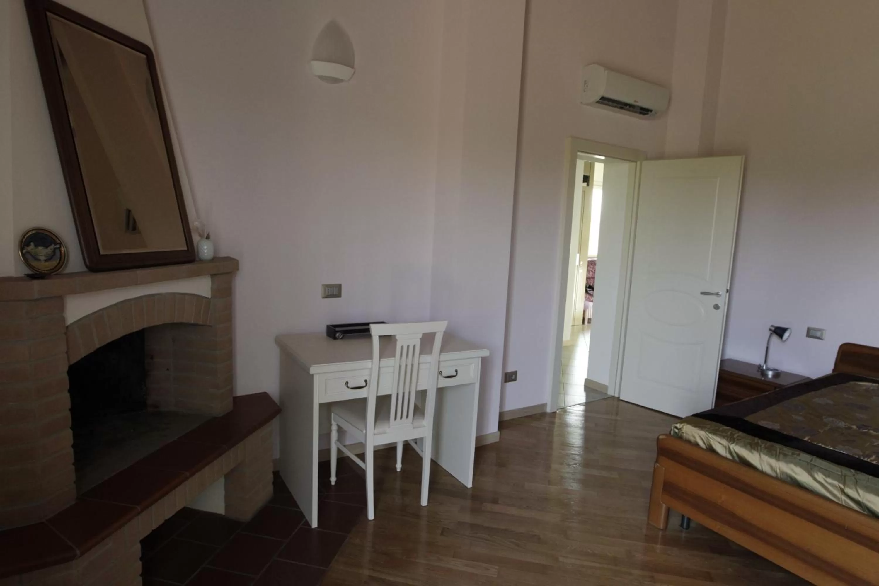 Photo of the whole room in B&B Magic