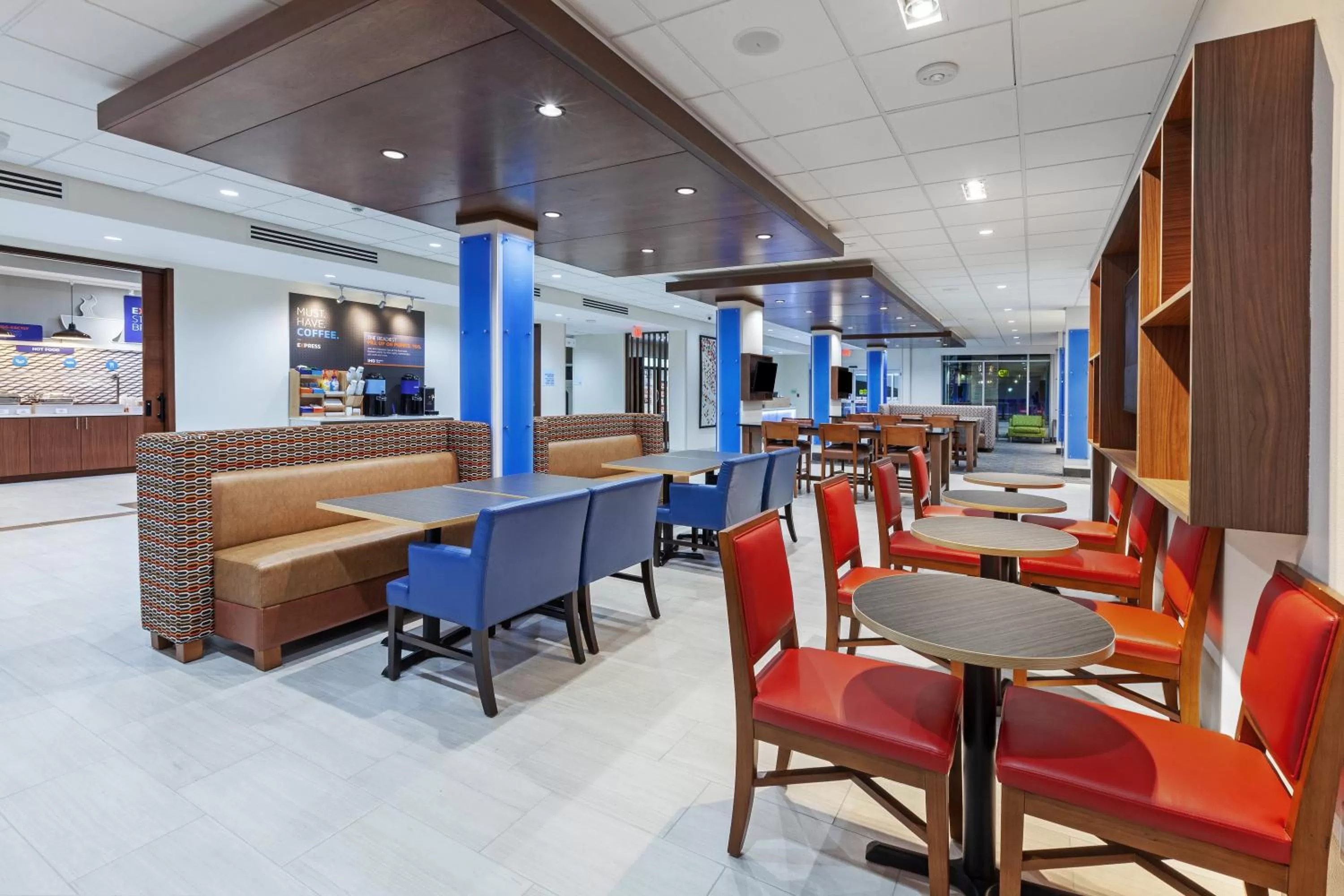 Breakfast in Holiday Inn Express & Suites - Tulsa Northeast - Owasso by IHG