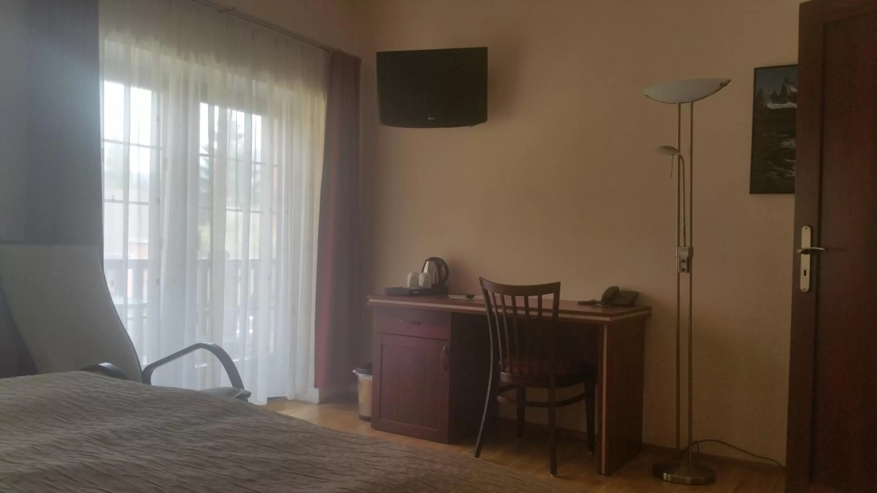 Coffee/tea facilities, TV/Entertainment Center in Hotel Výpřež - Děčín