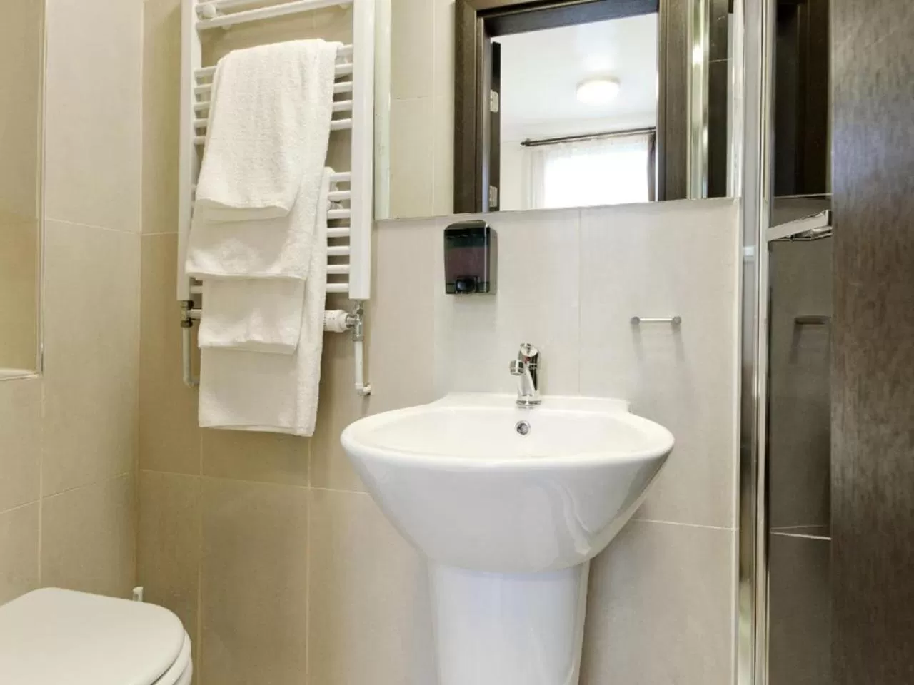 Bathroom in The Royale Chulan Hyde Park Hotel