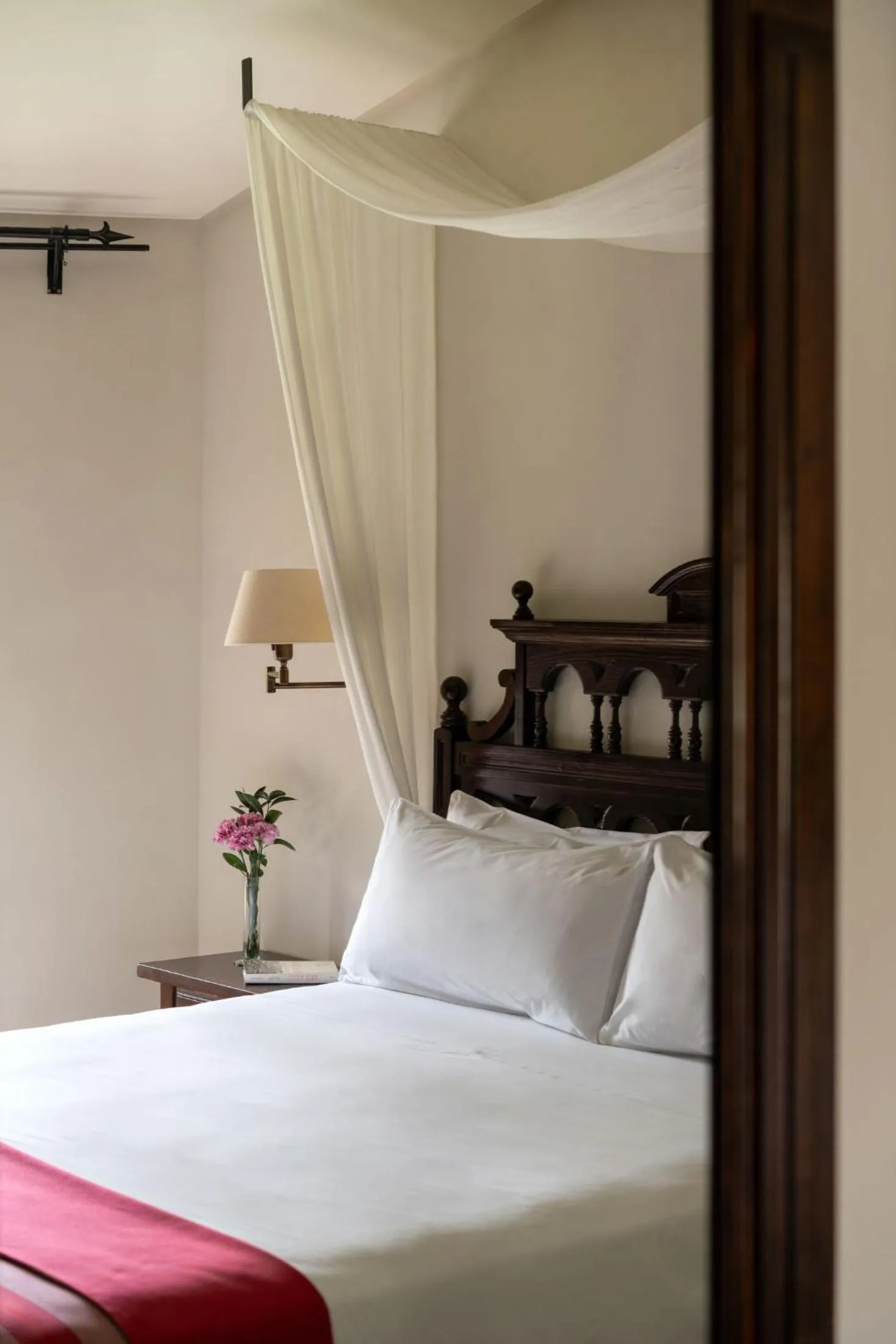 Bed in Parador de Cangas de Onís