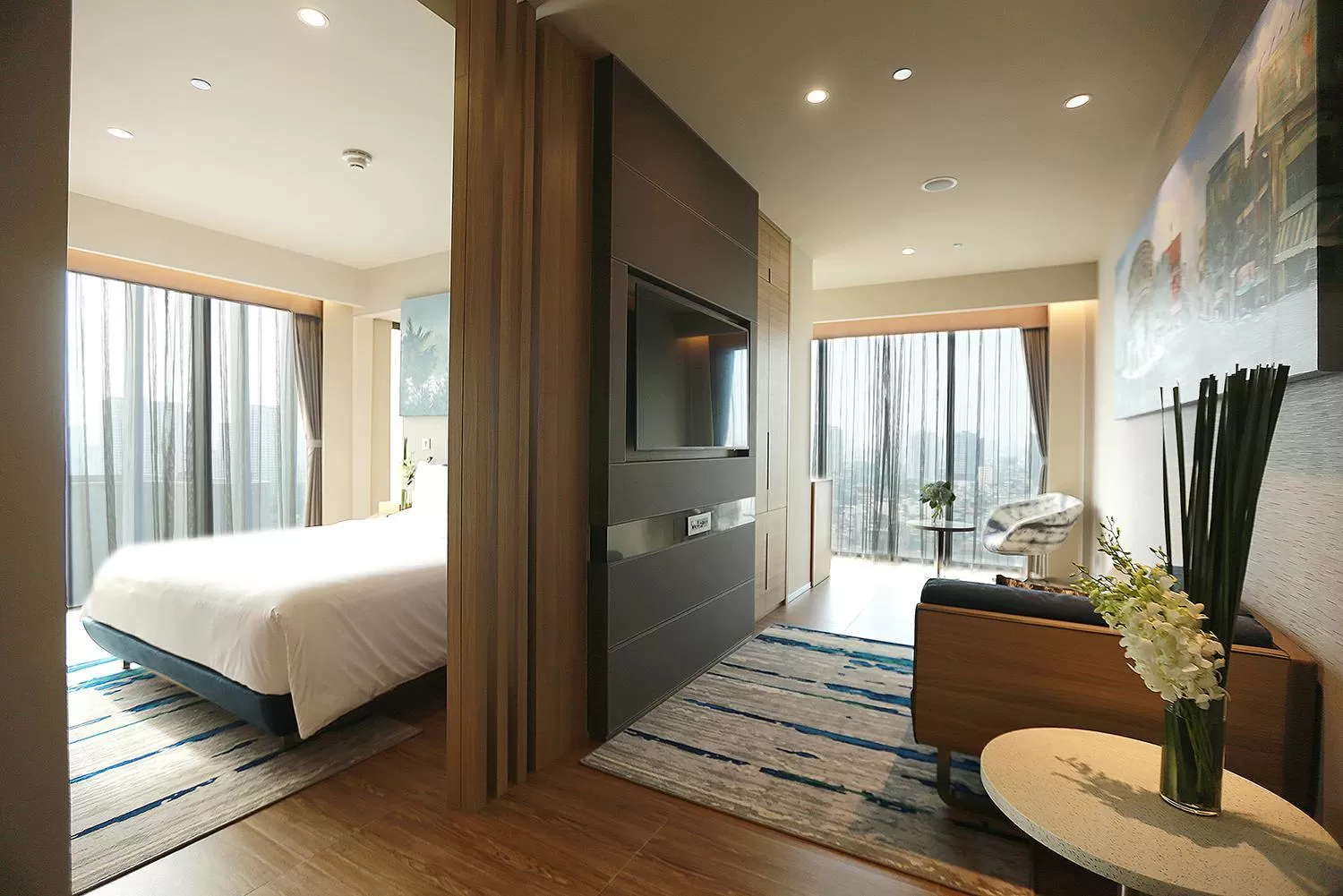 Living room, Bed in Novotel Hanoi Thai Ha