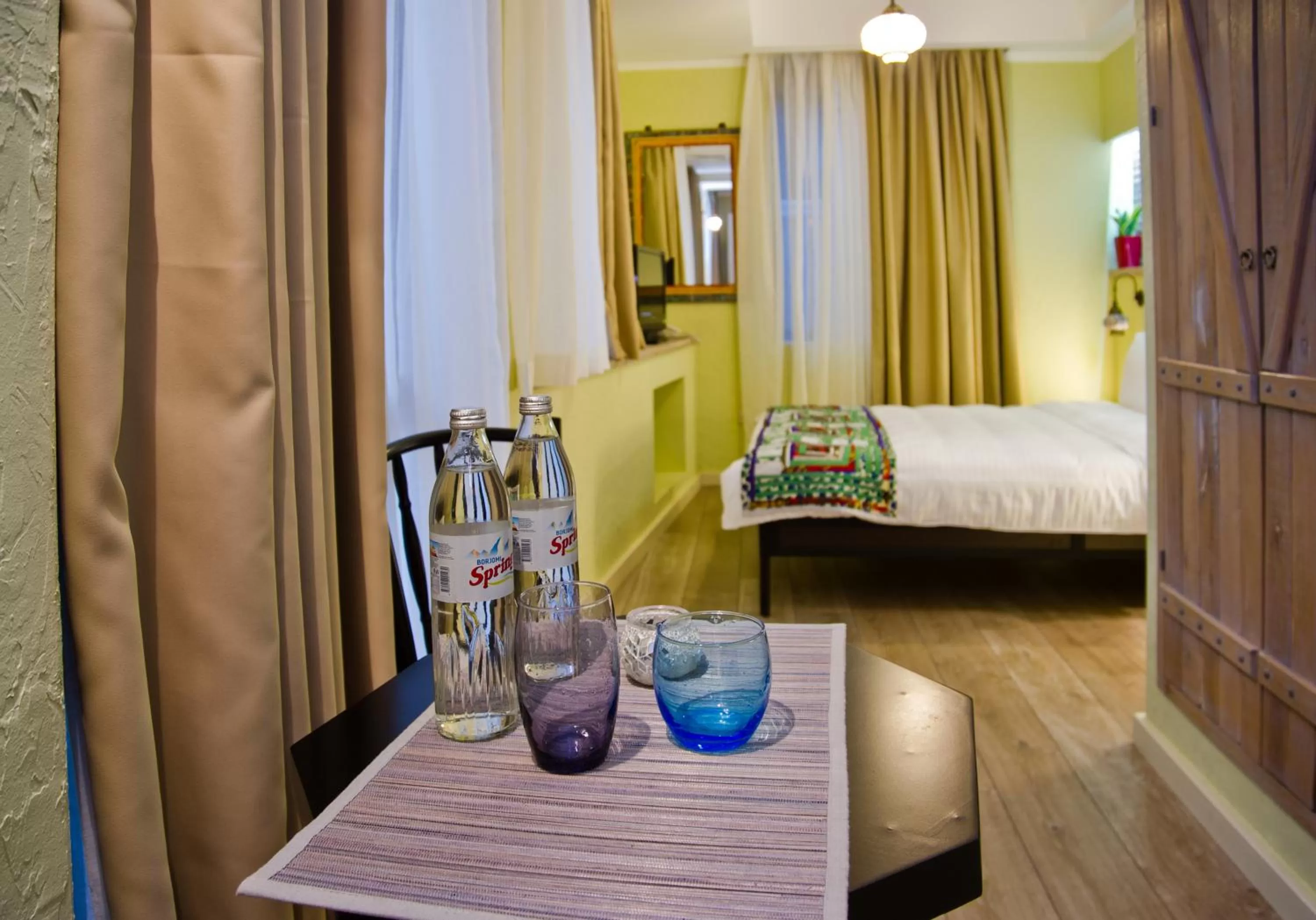 Food and drinks, Bed in No12 Boutique Hotel