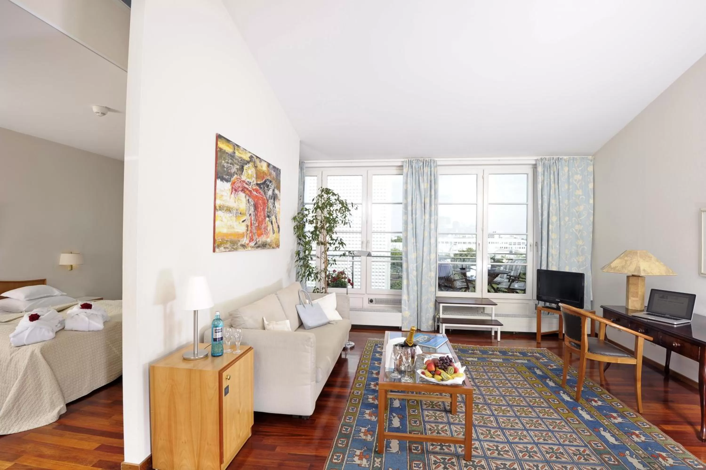 Photo of the whole room in Hotel Baseler Hof