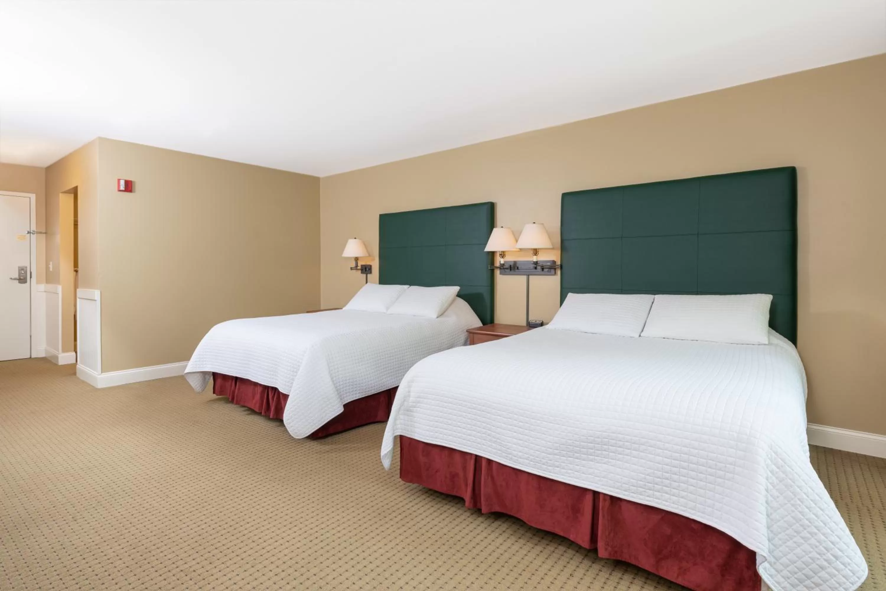 Photo of the whole room, Bed in Grand Summit Resort, A Vail Resorts Property
