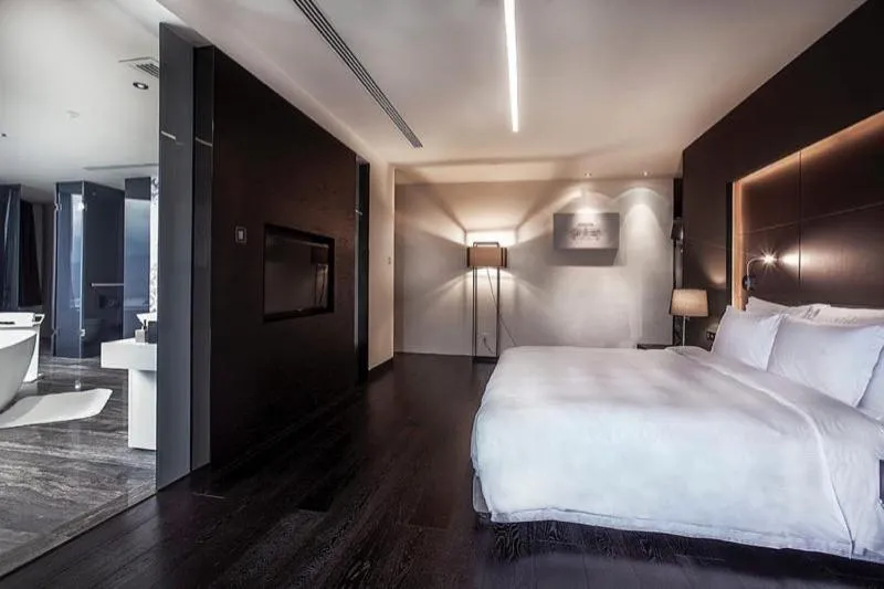 Bedroom, Bed in Shenzhen O Hotel