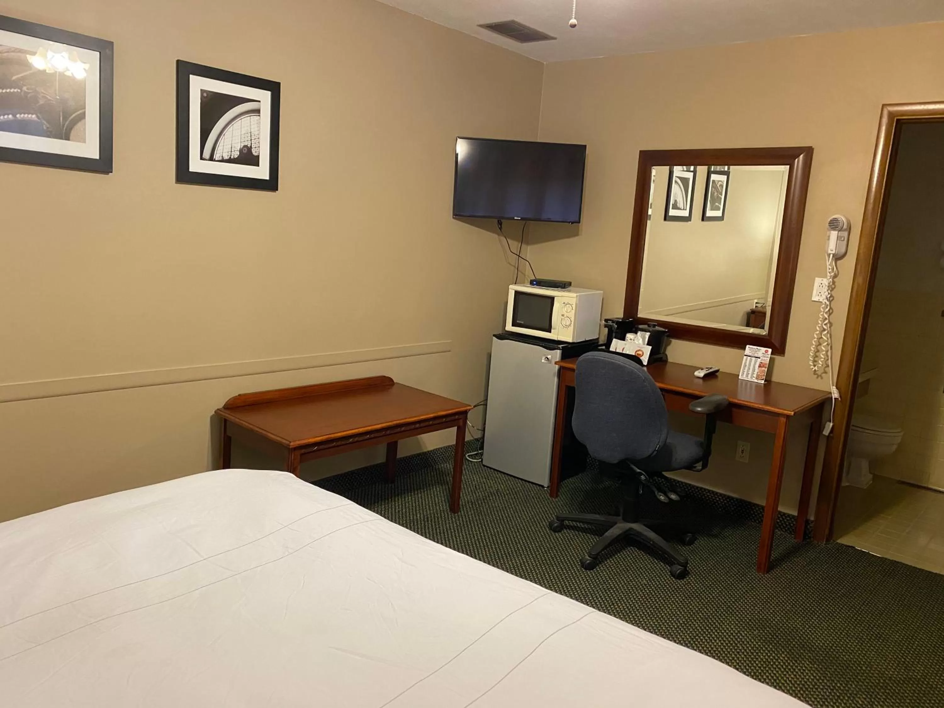 Bed in Diamond Motel - Abilene