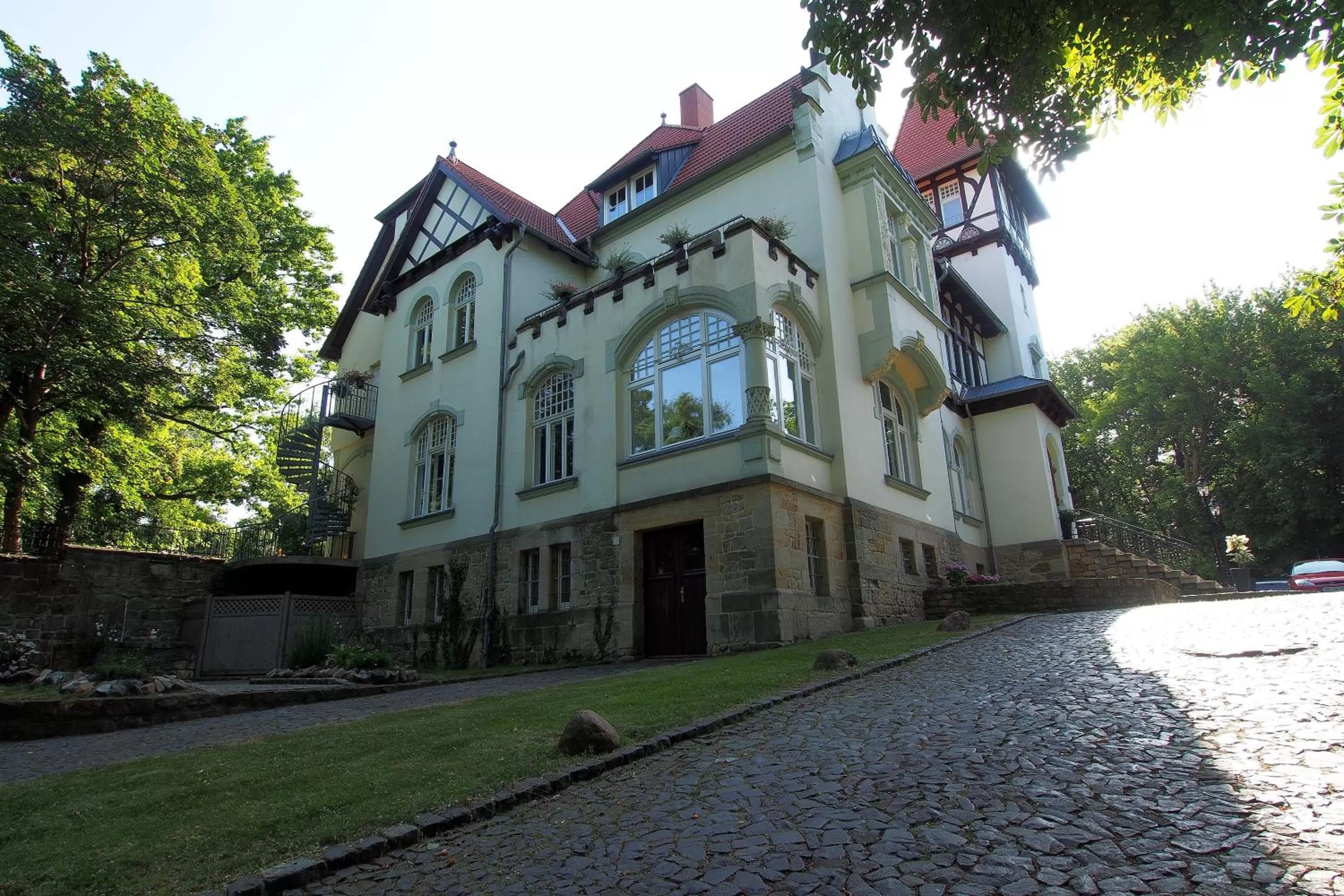Property building in Hotel Schlossvilla Derenburg