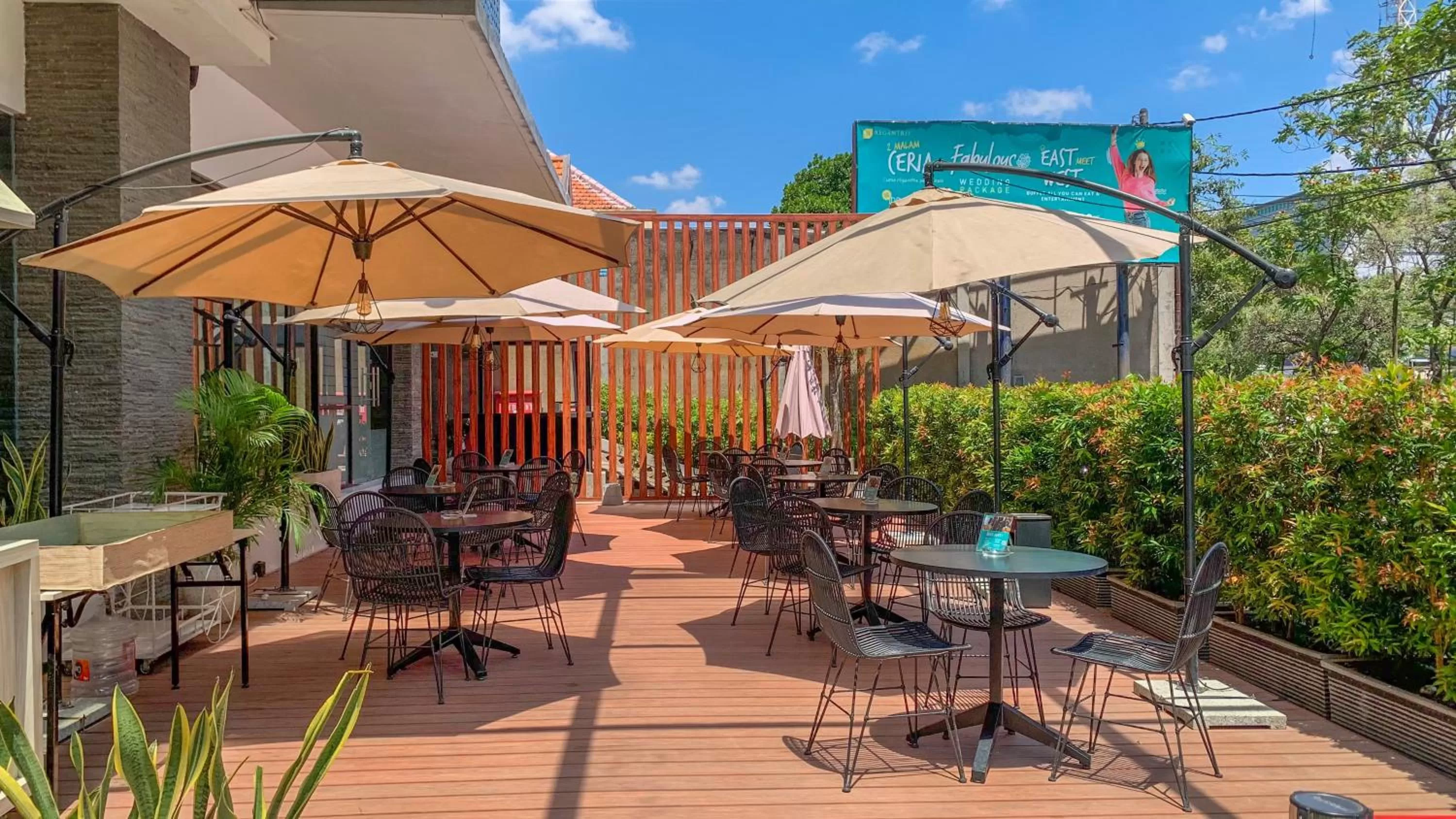 Restaurant/places to eat in Regantris Surabaya