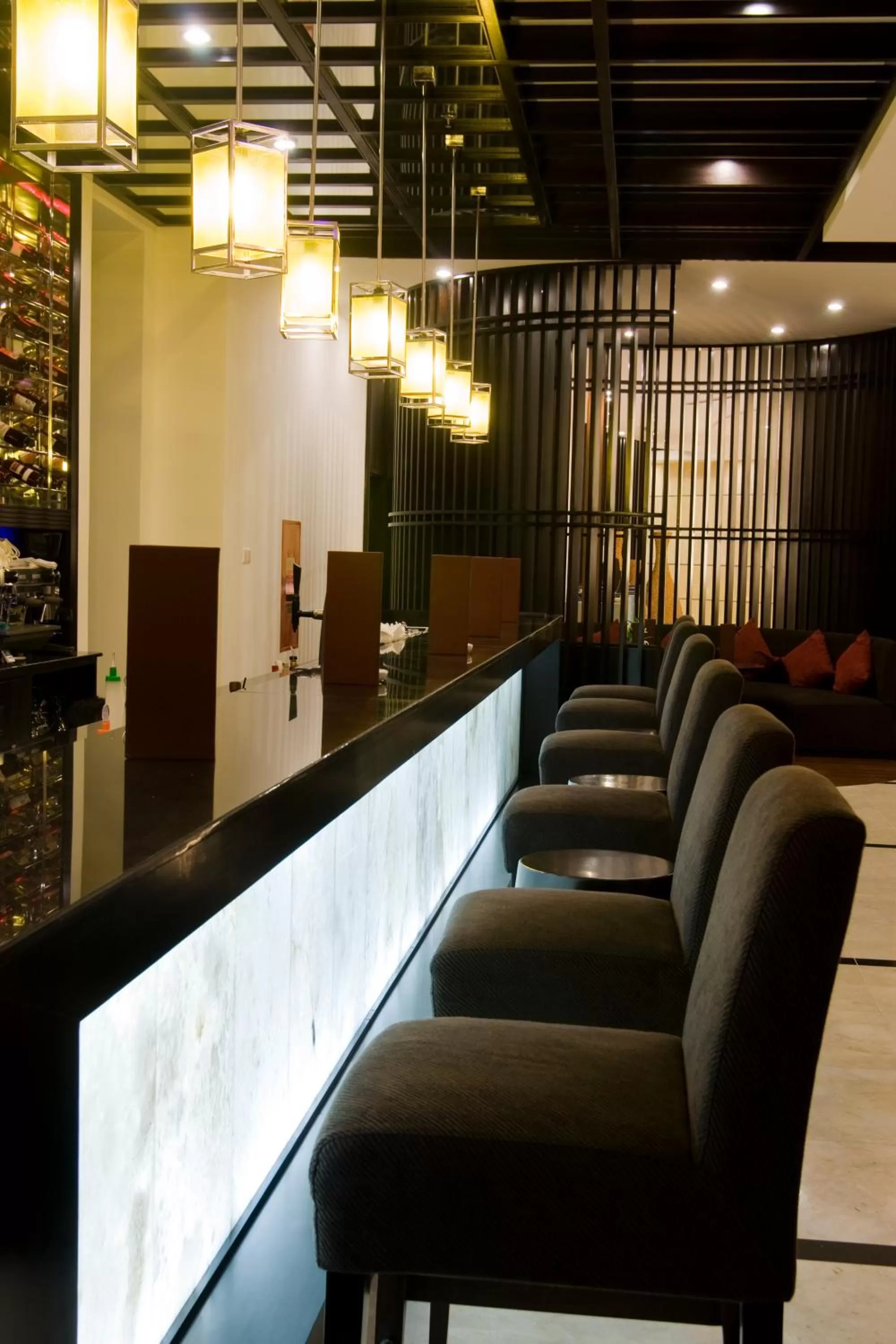 Lounge or bar in Novotel Ha Long Bay Hotel