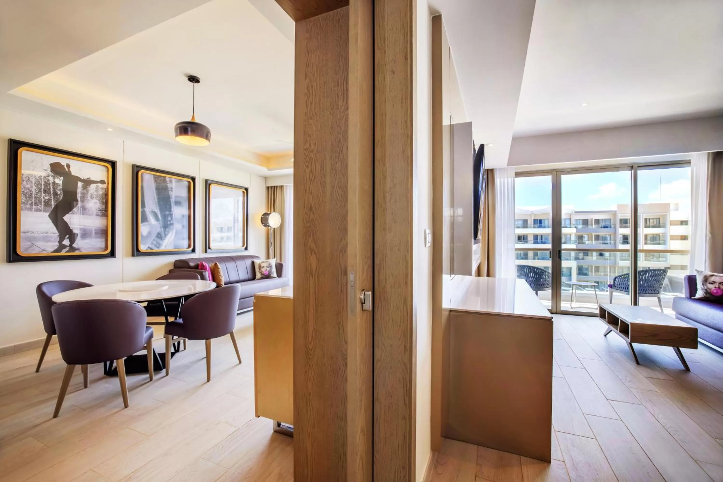 Living room in Planet Hollywood Cancun by Royalton, An Autograph Collection All-Inclusive Resort