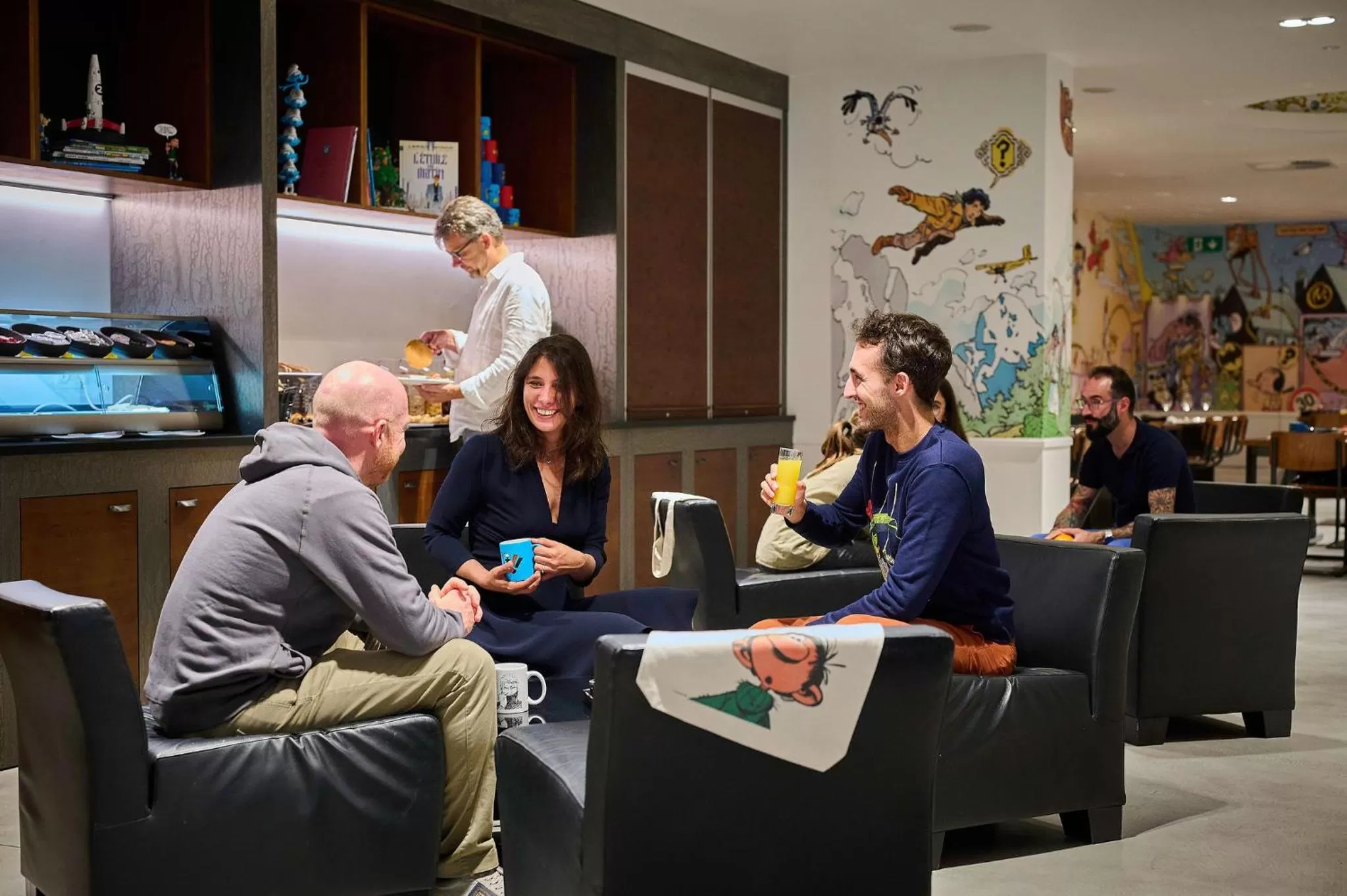 Restaurant/places to eat in YOOMA Urban Lodge