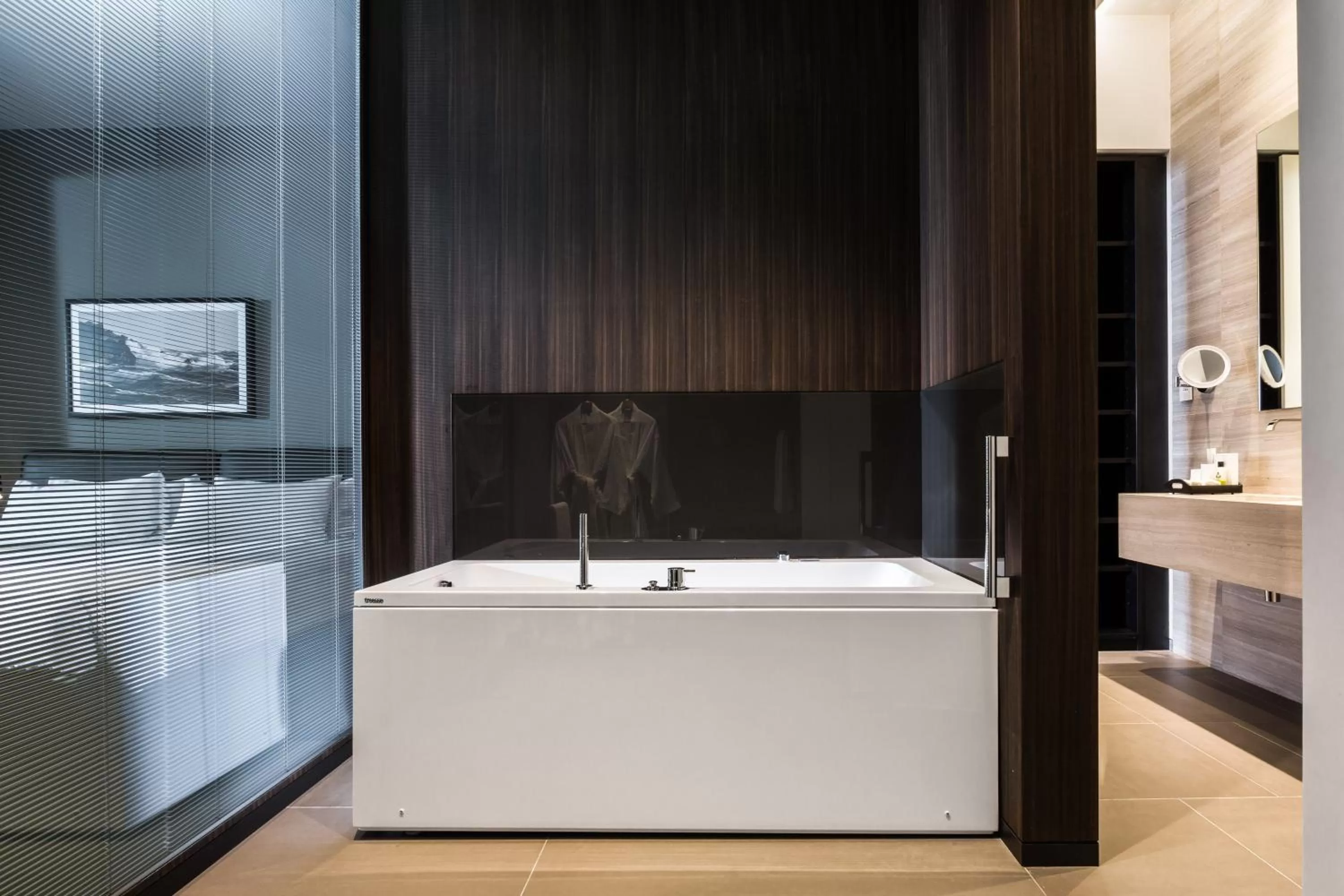 Photo of the whole room, Bed in InterContinental Malta by IHG