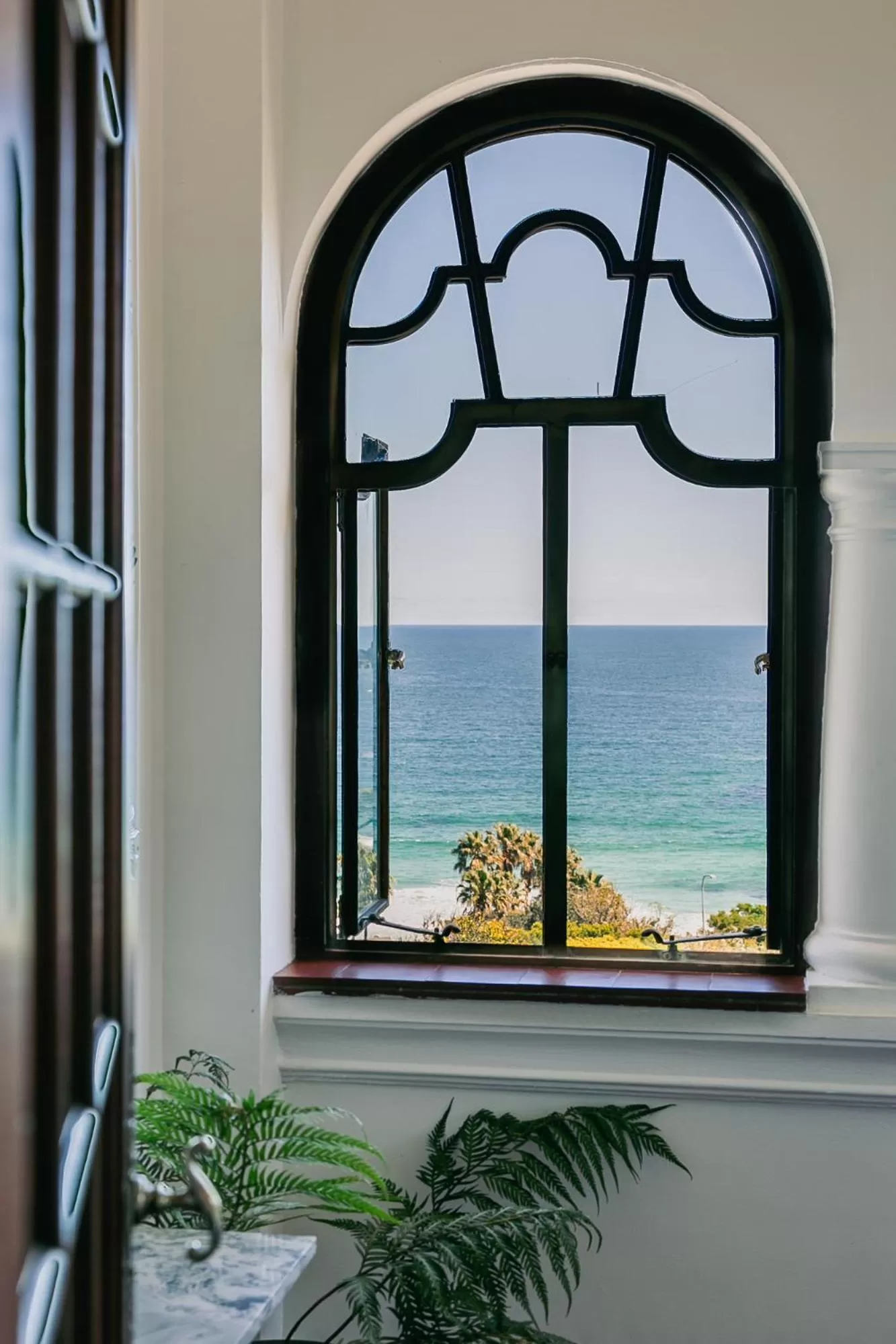 Junior Suite with Sea View - single occupancy in Camps Bay Retreat Hotel