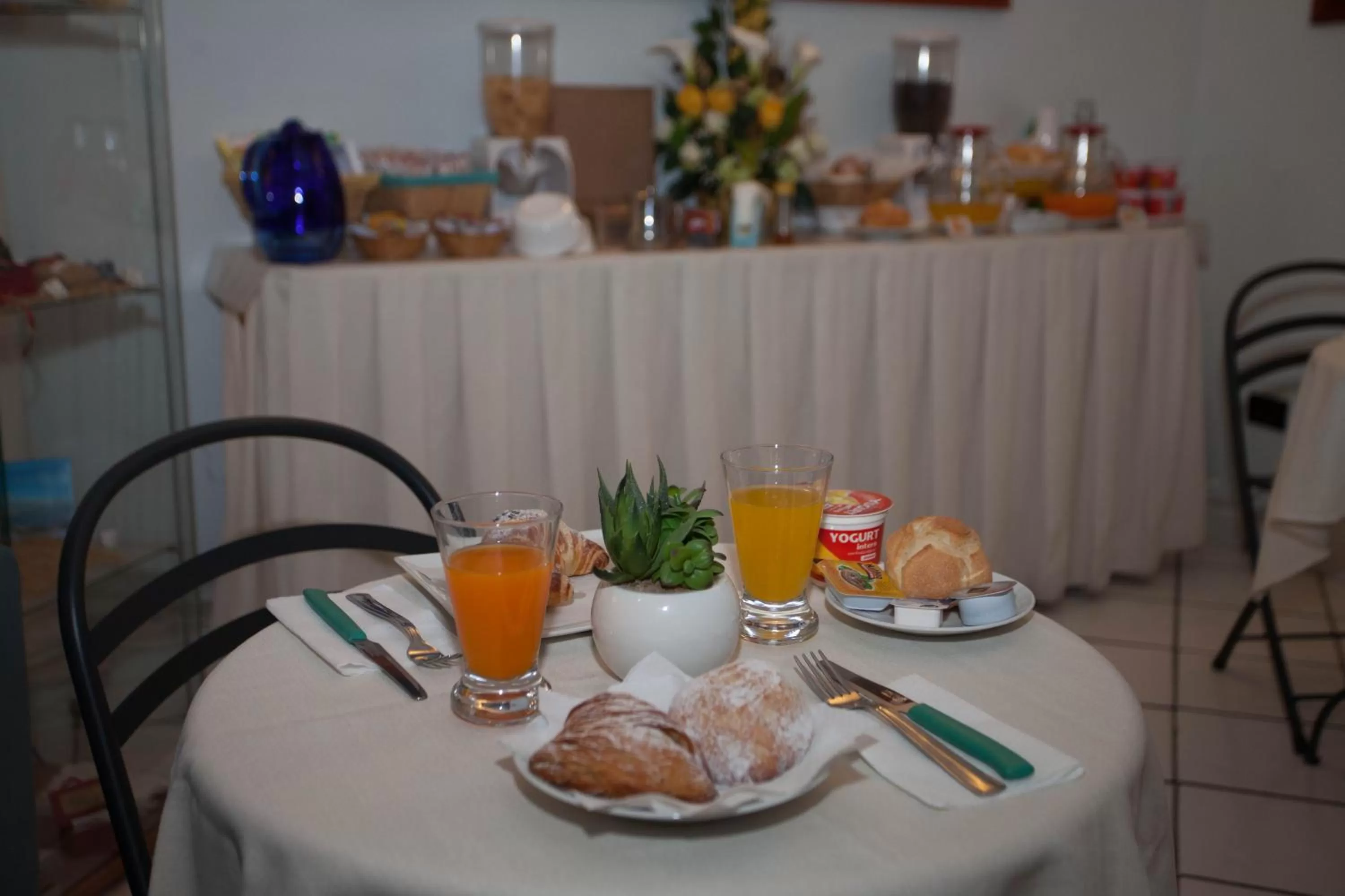 Restaurant/places to eat in B&B Terra Mia Napoli