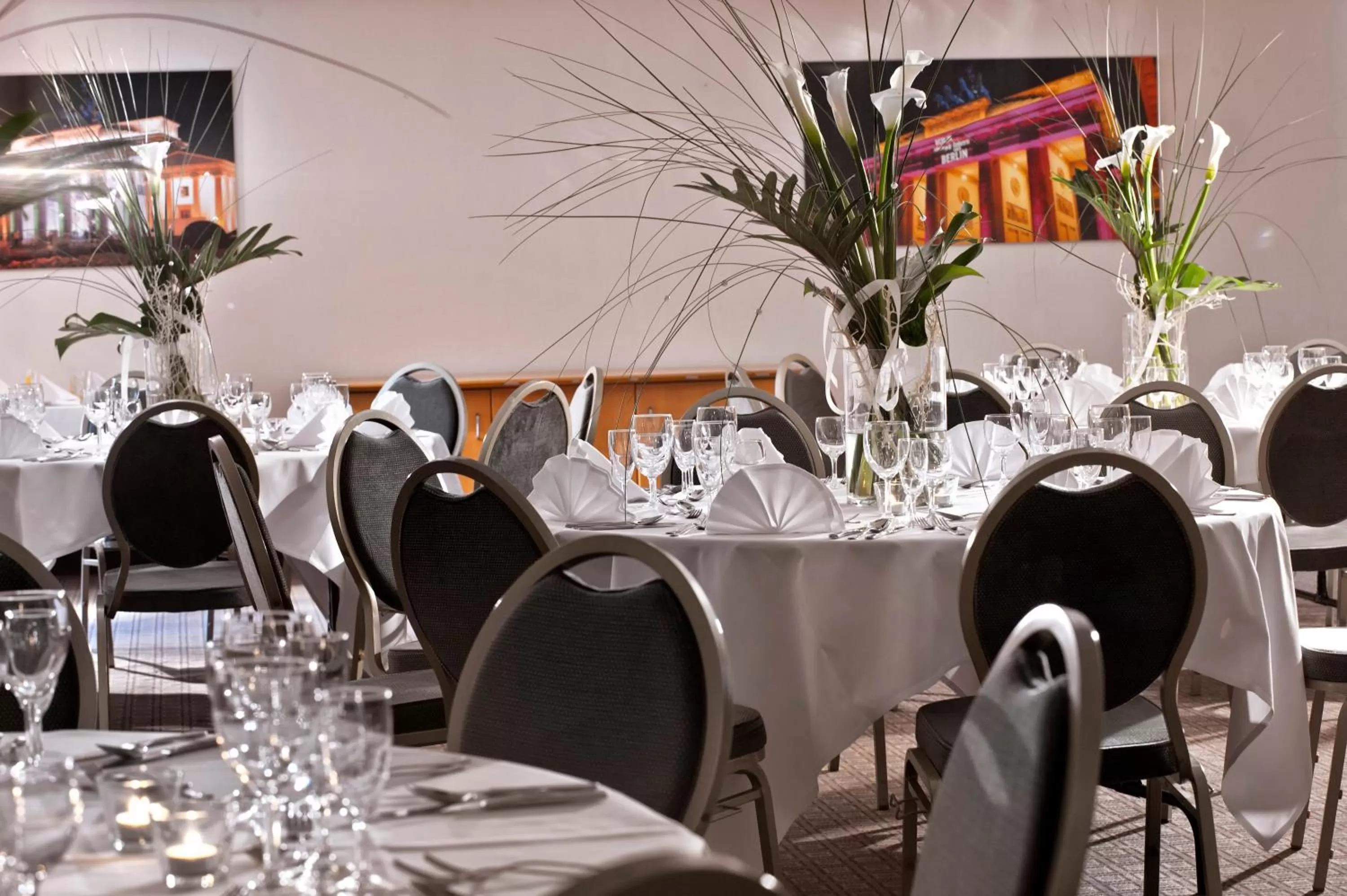 Restaurant/places to eat in City Hotel Berlin East