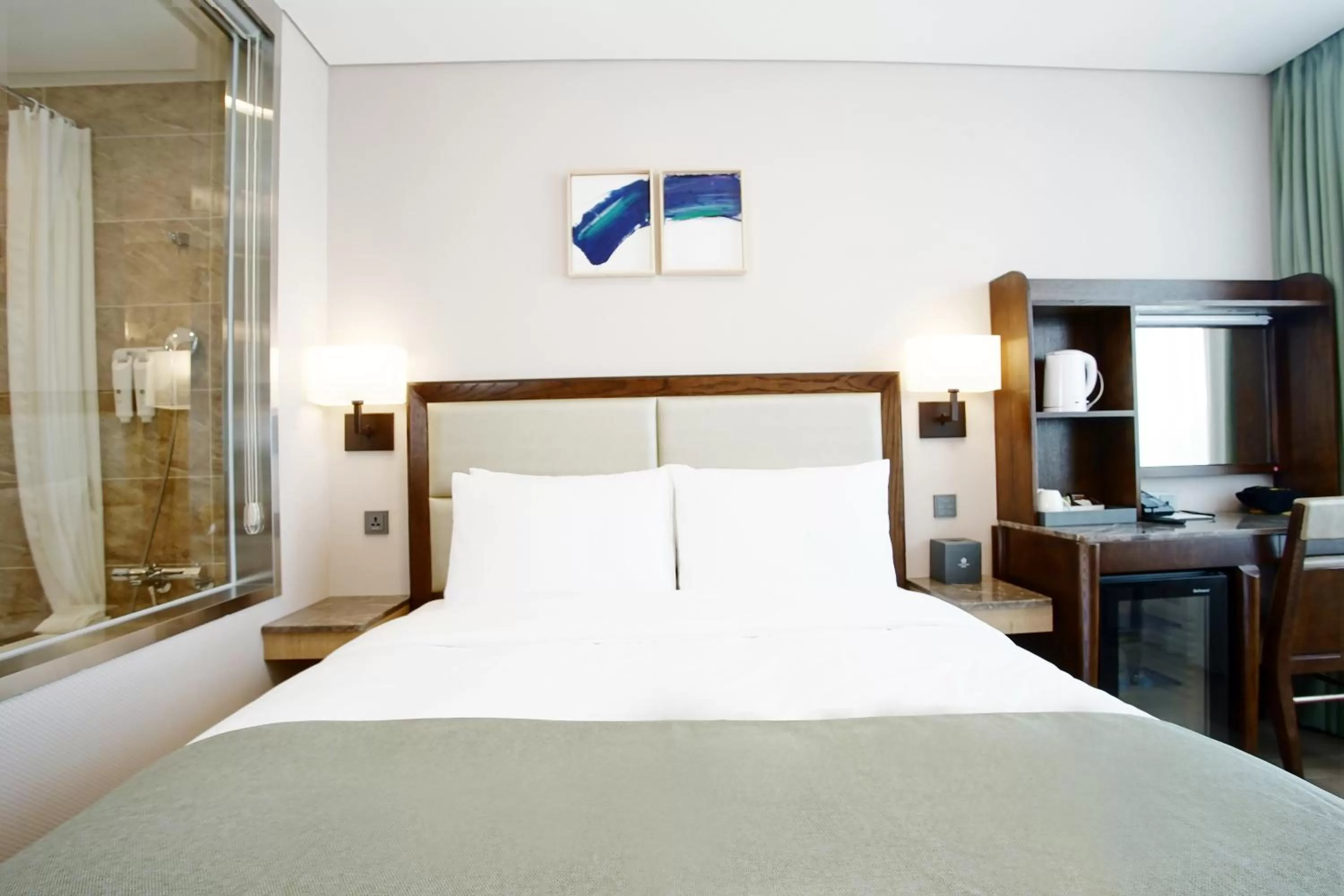 Bed in Stanford Hotel Busan