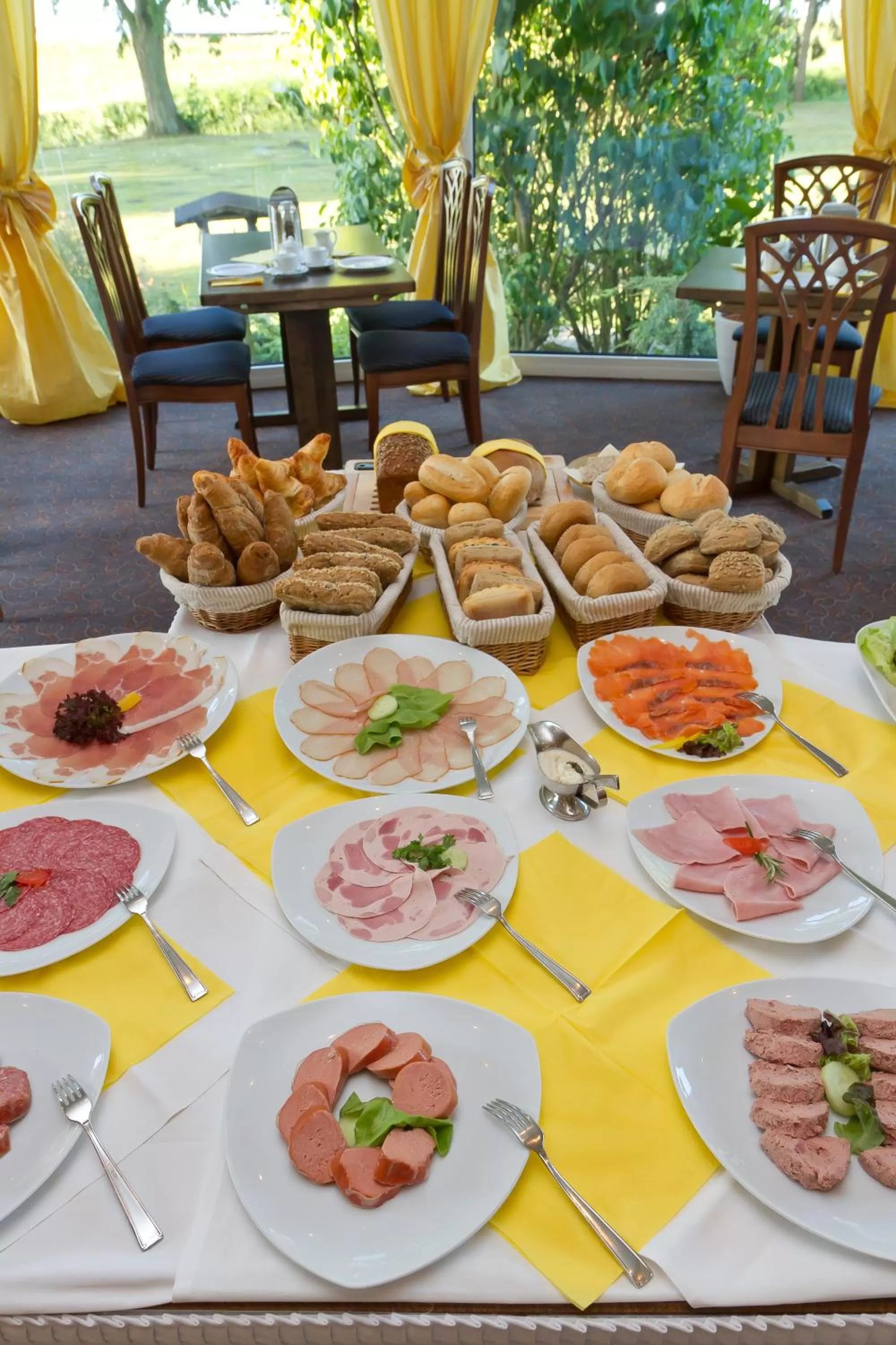 Buffet breakfast in Hotel-Marks-Garni