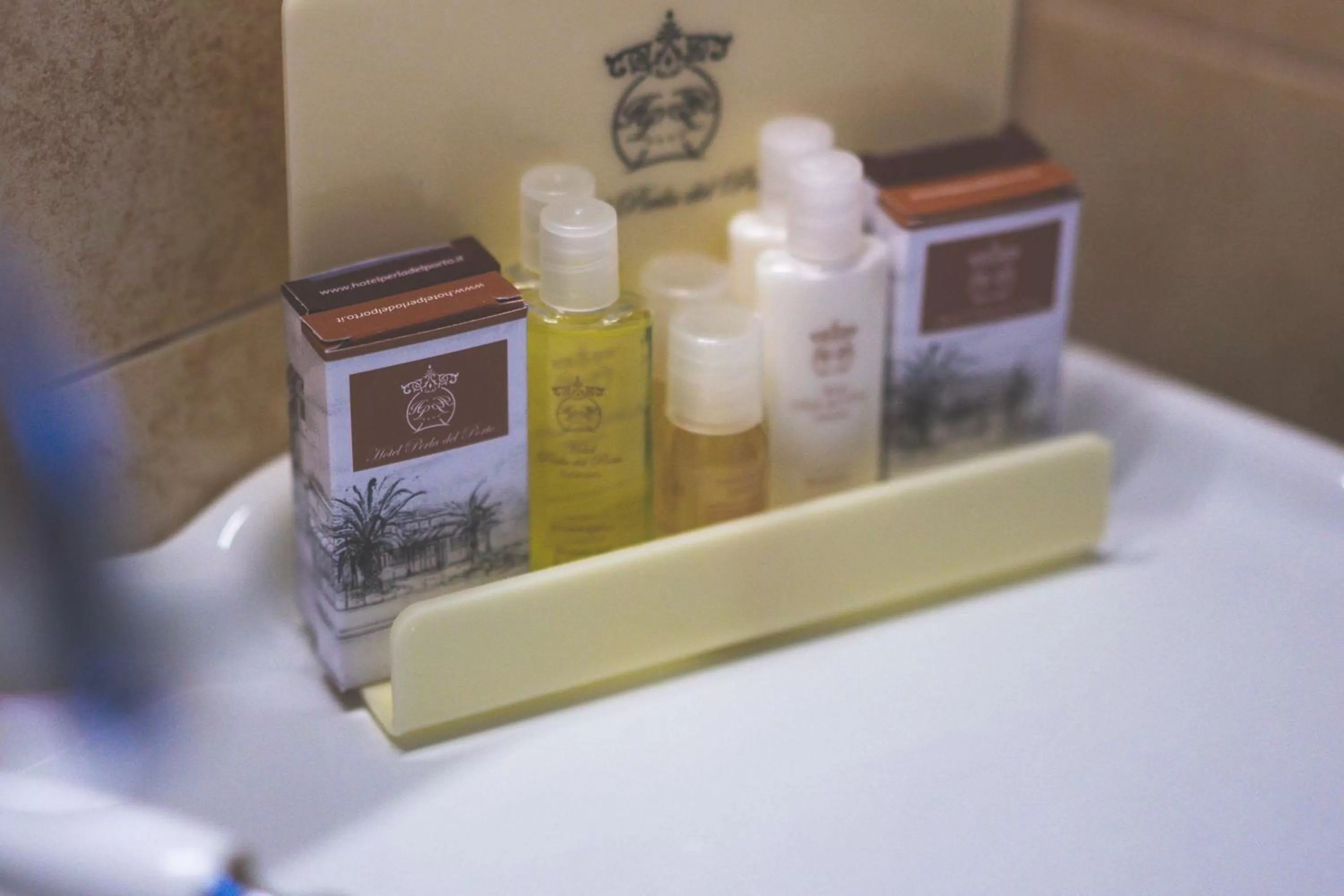 Bathroom in Best Western Plus Hotel Perla Del Porto