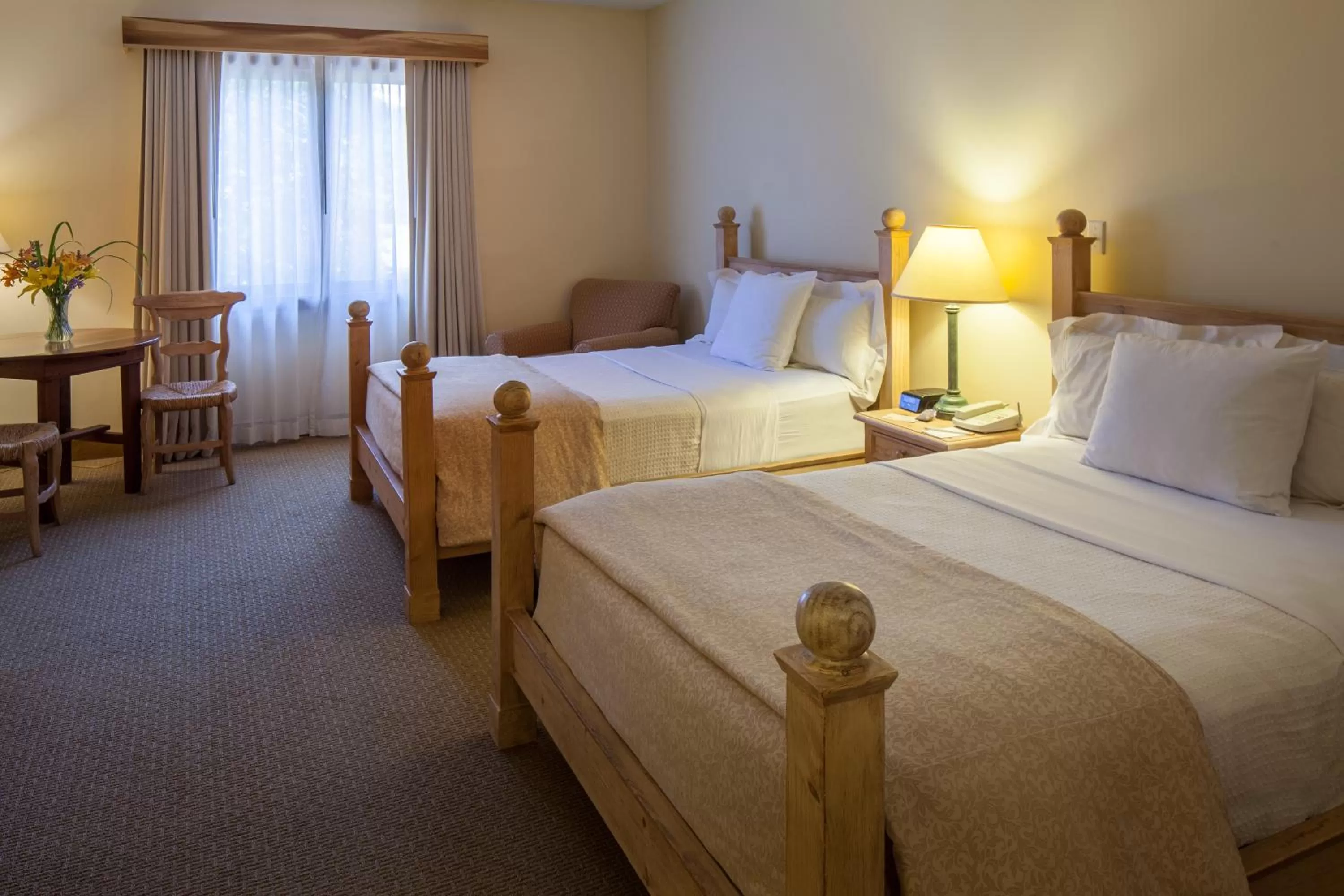 Photo of the whole room, Bed in New Harmony Inn Resort and Conference Center