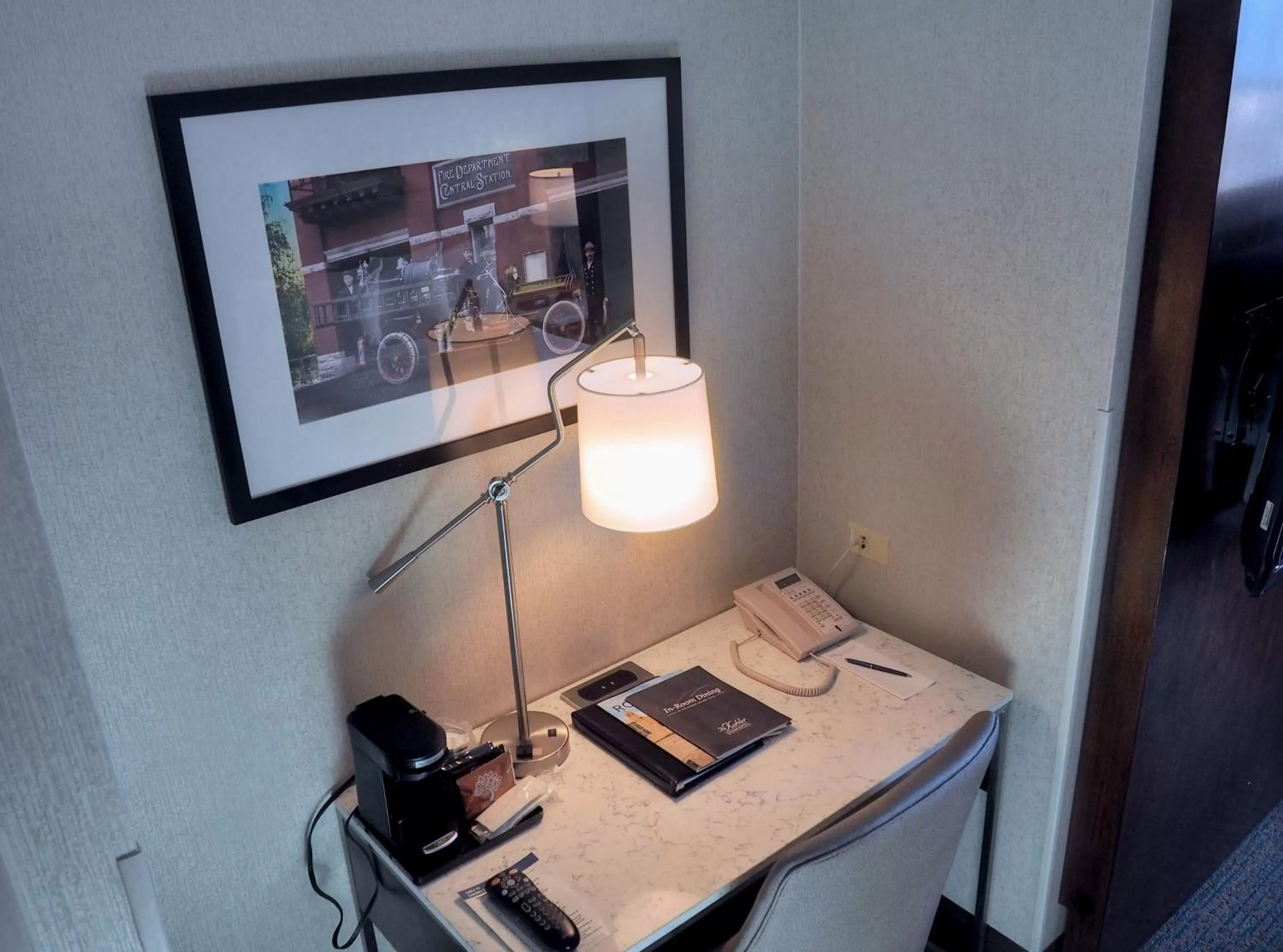 Coffee/tea facilities in Kahler Grand Hotel